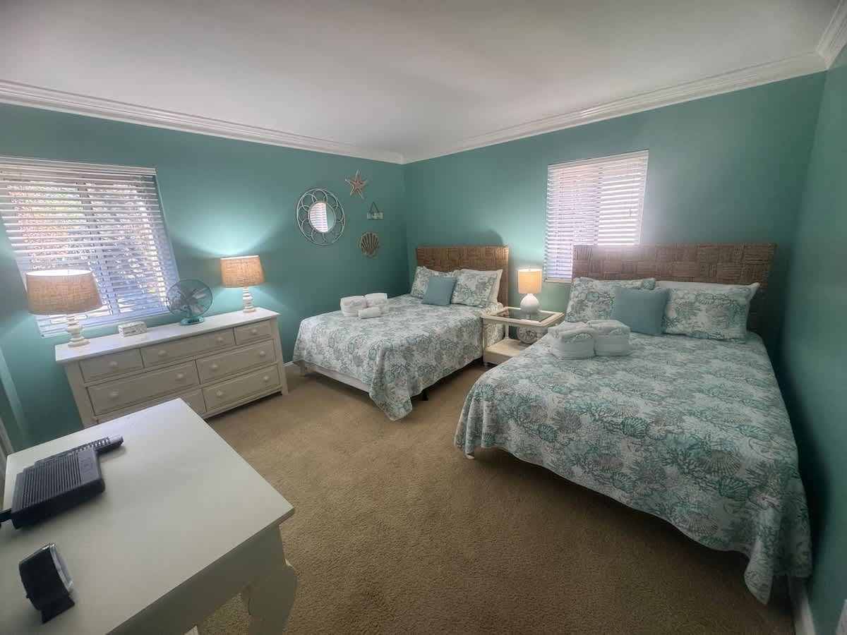 Sea Pines Top-Floor Villa | Golf & Wooded Views