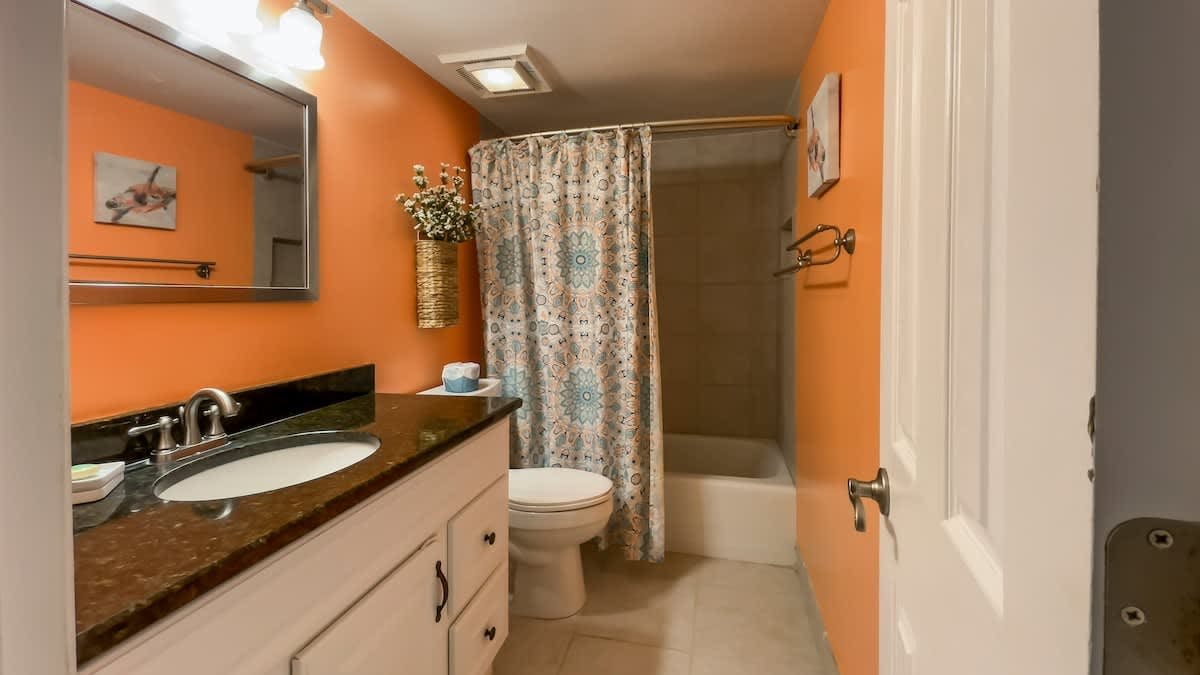 Sea Pines Top-Floor Villa | Golf & Wooded Views