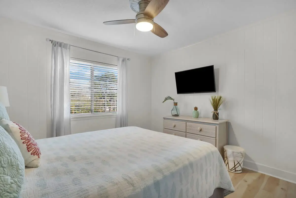 Tennis Villa C14 - Easy Walk to the Beach!