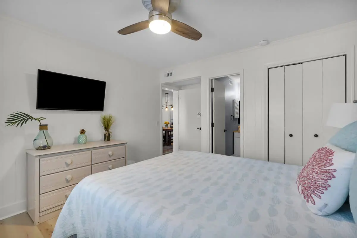 Tennis Villa C14 - Easy Walk to the Beach!