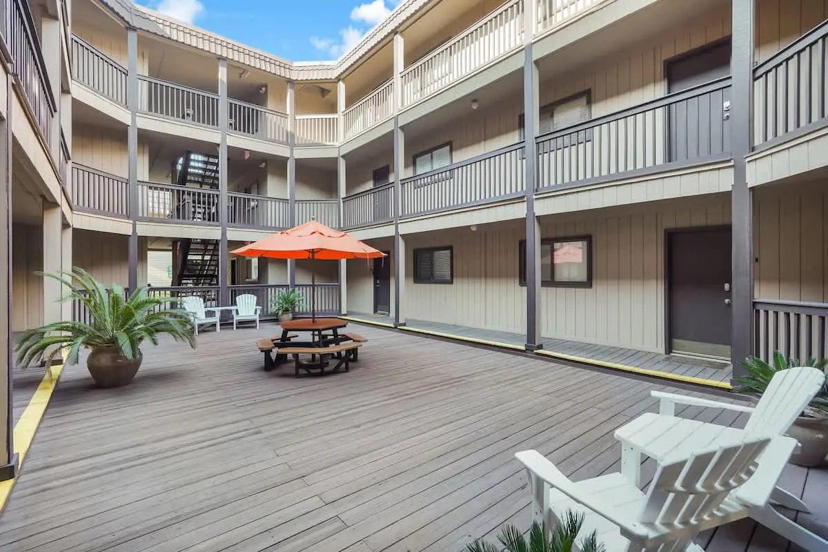 Tennis Villa C14 - Easy Walk to the Beach!