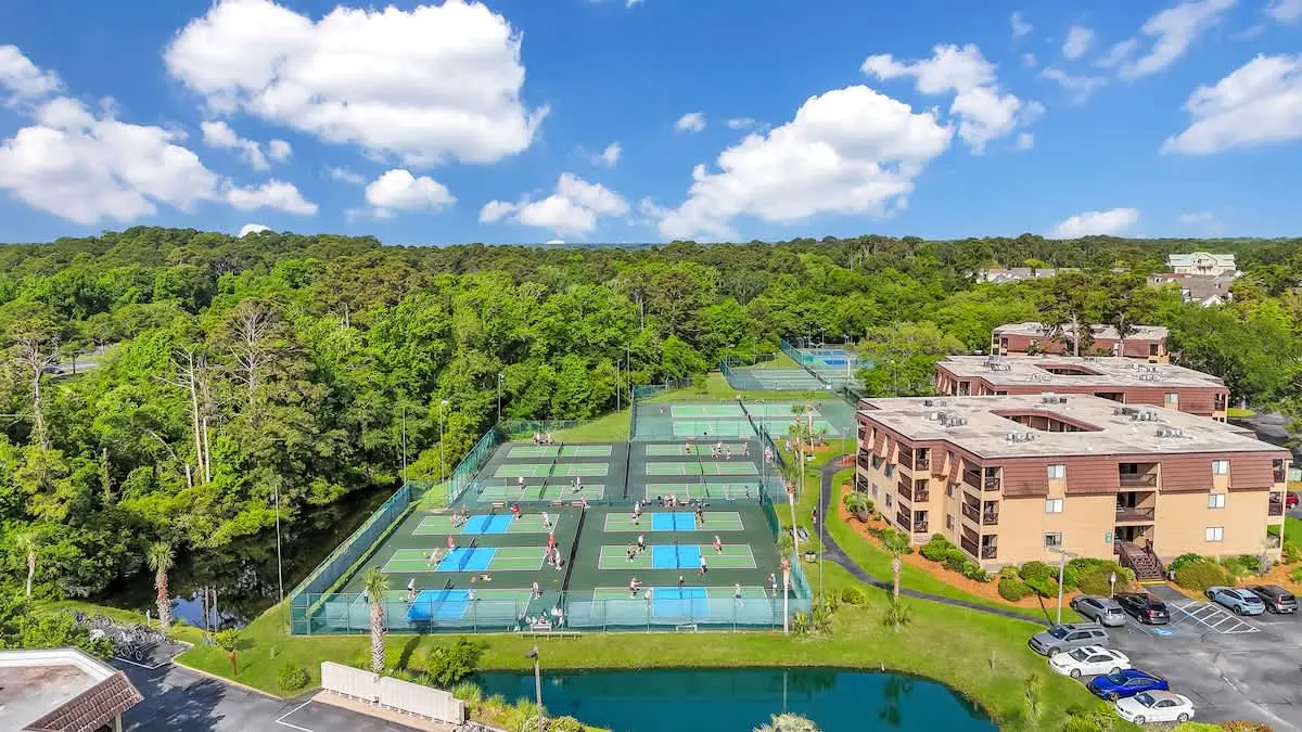 Tennis Villa C14 - Easy Walk to the Beach!