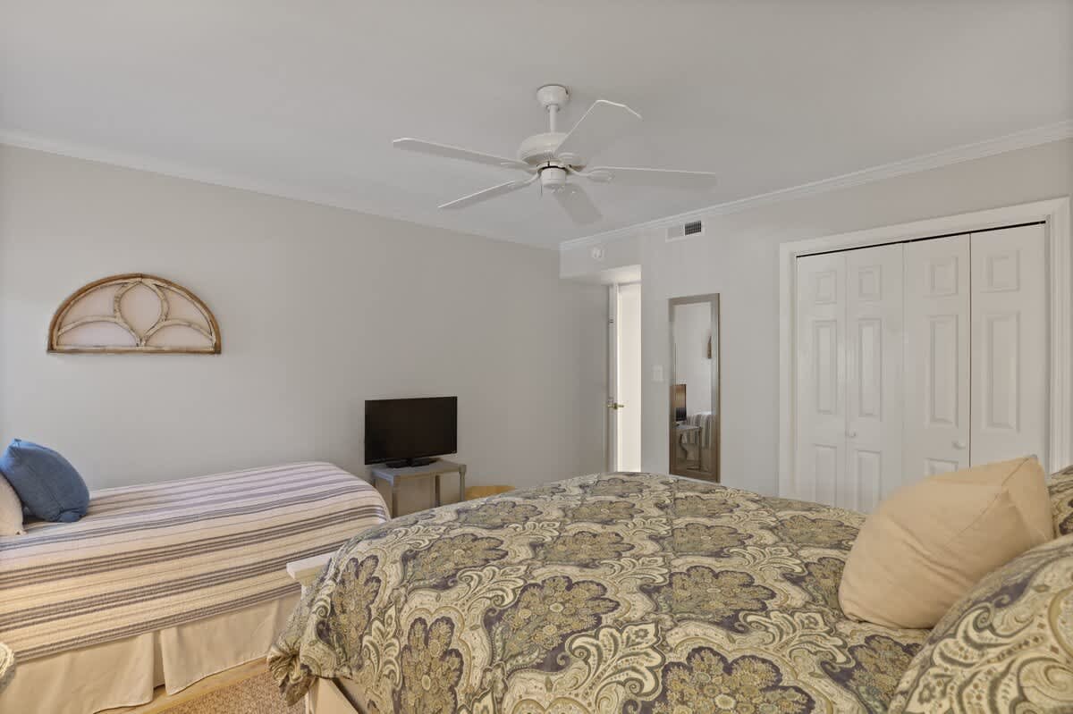 Plantation Club Gem | 10 Min Walk to Beach Club