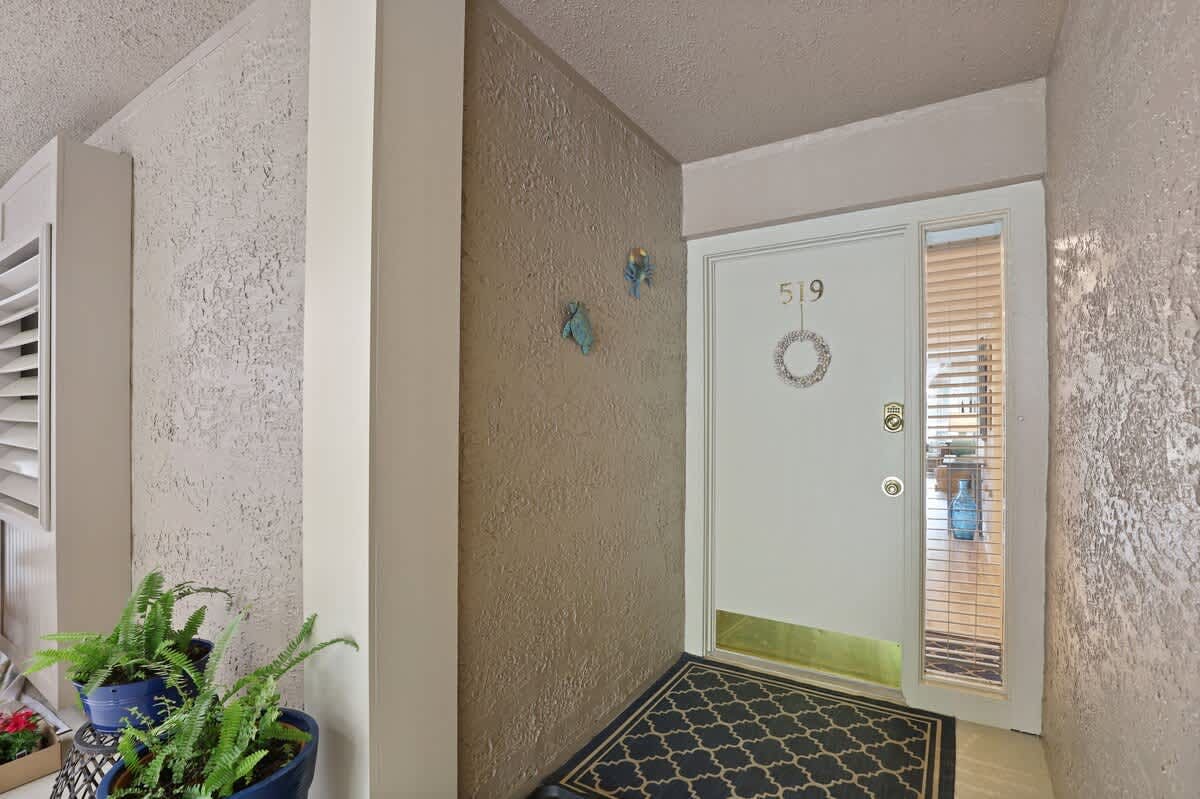 Plantation Club Gem | 10 Min Walk to Beach Club