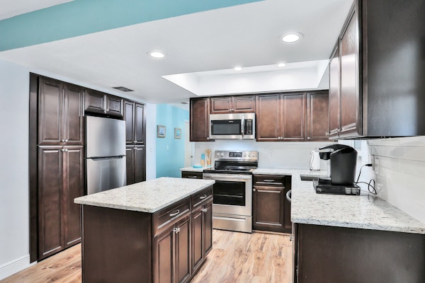 Quiet 4BR Getaway w/Private Pool, Walk to Beach & Florida Room