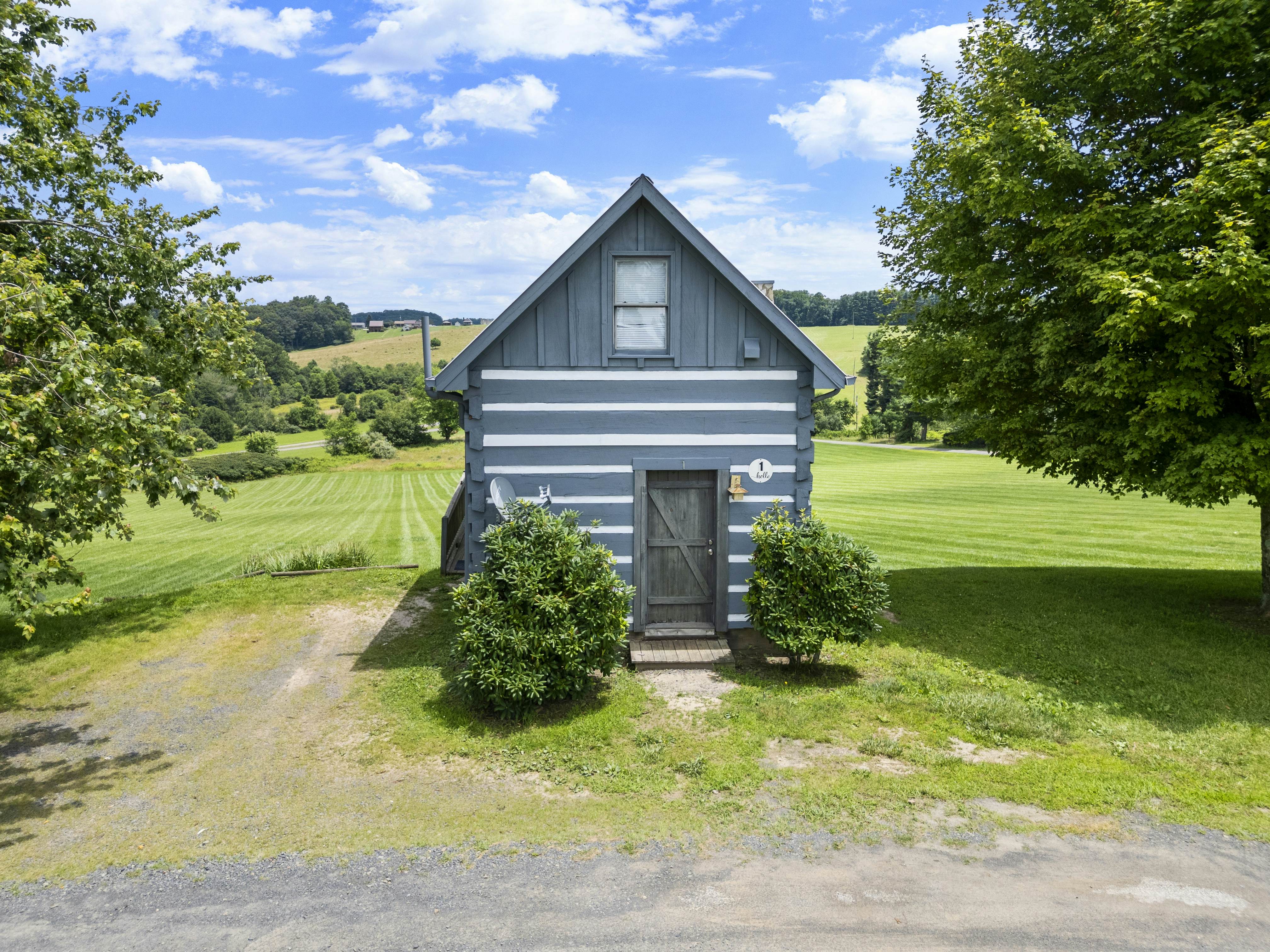 Cabin 1 - Pilot Mountain Cabin