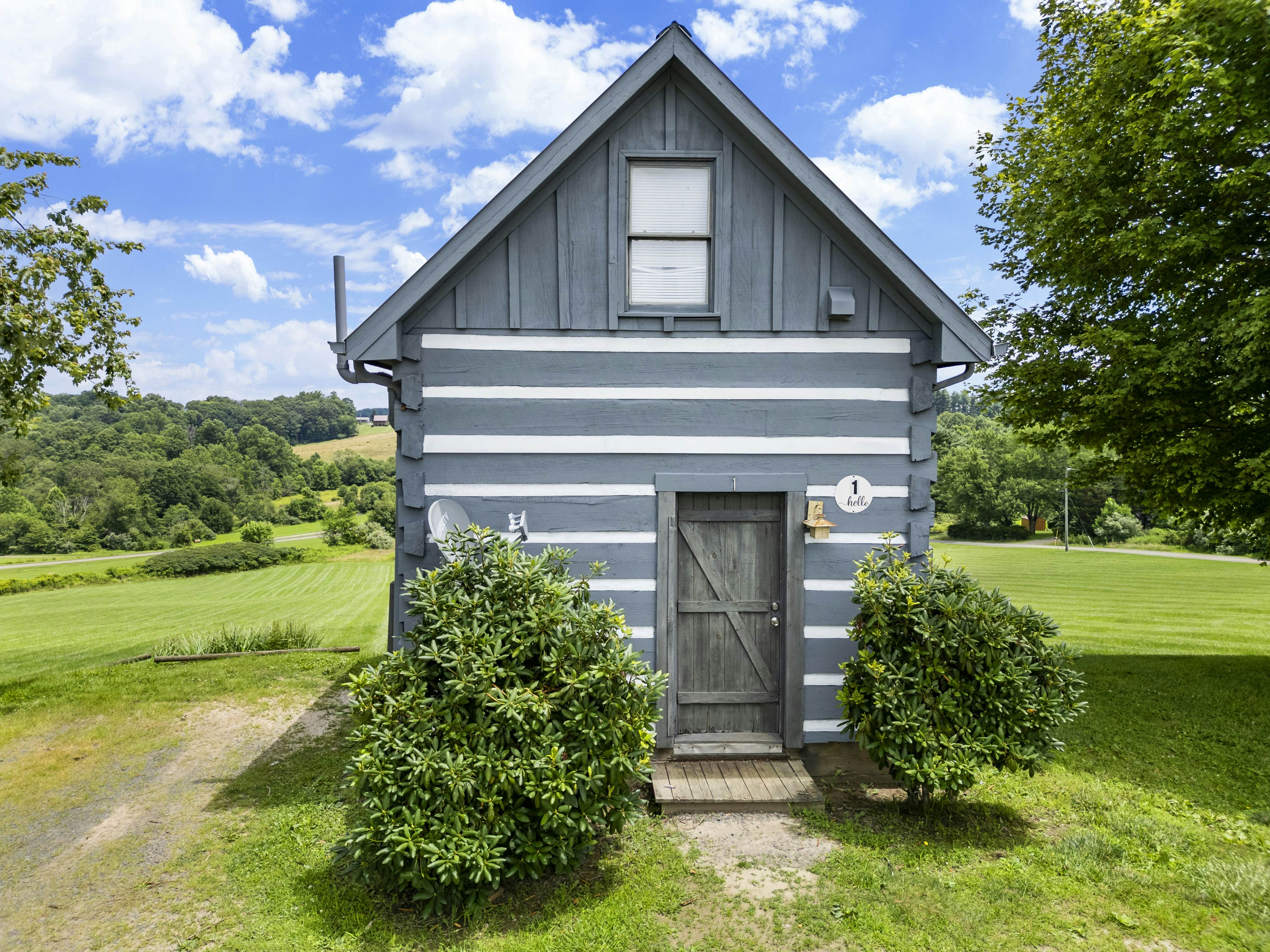 Cabin 1 - Pilot Mountain Cabin