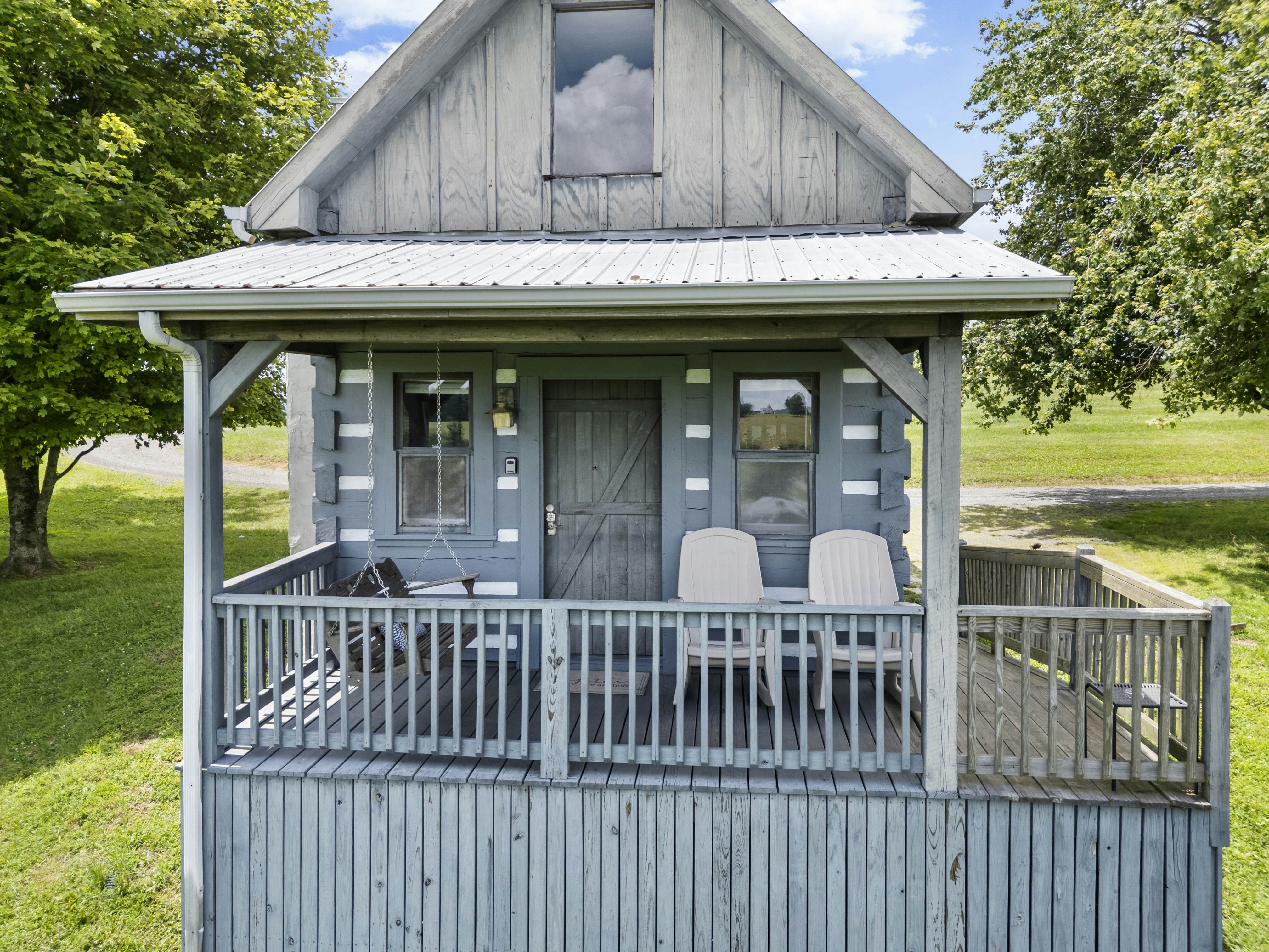Cabin 1 - Pilot Mountain Cabin