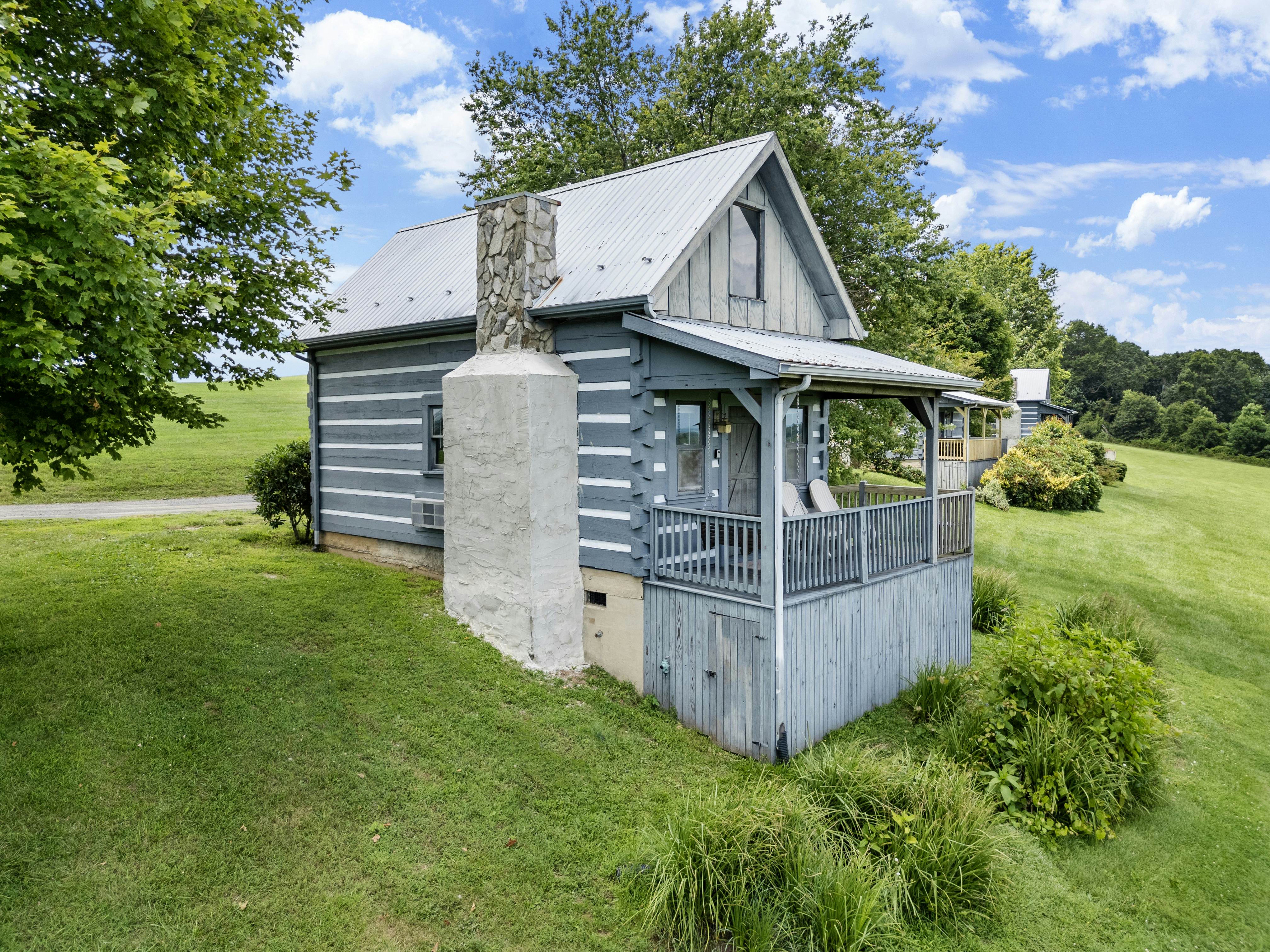 Cabin 1 - Pilot Mountain Cabin