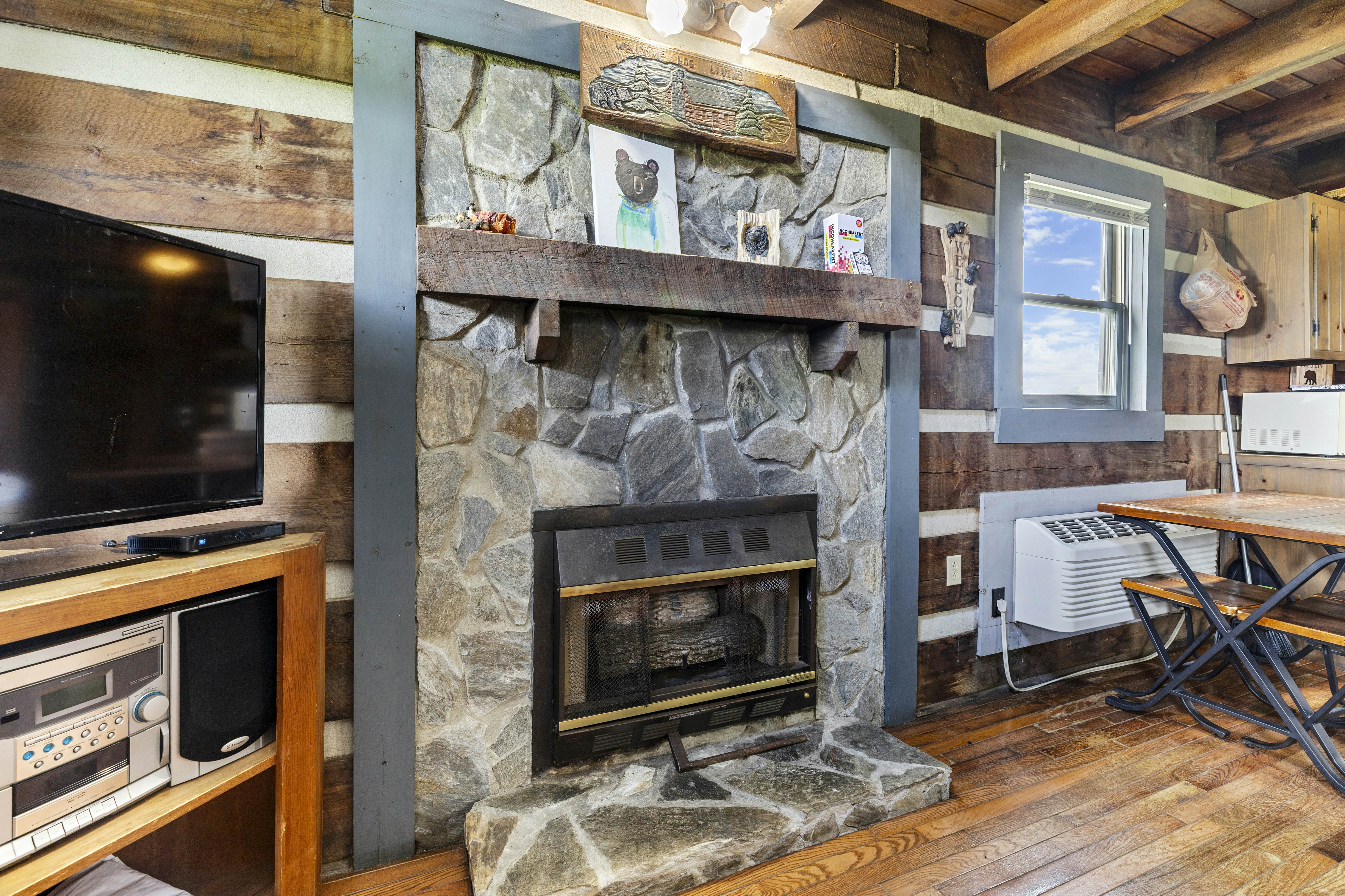 Cabin 1 - Pilot Mountain Cabin