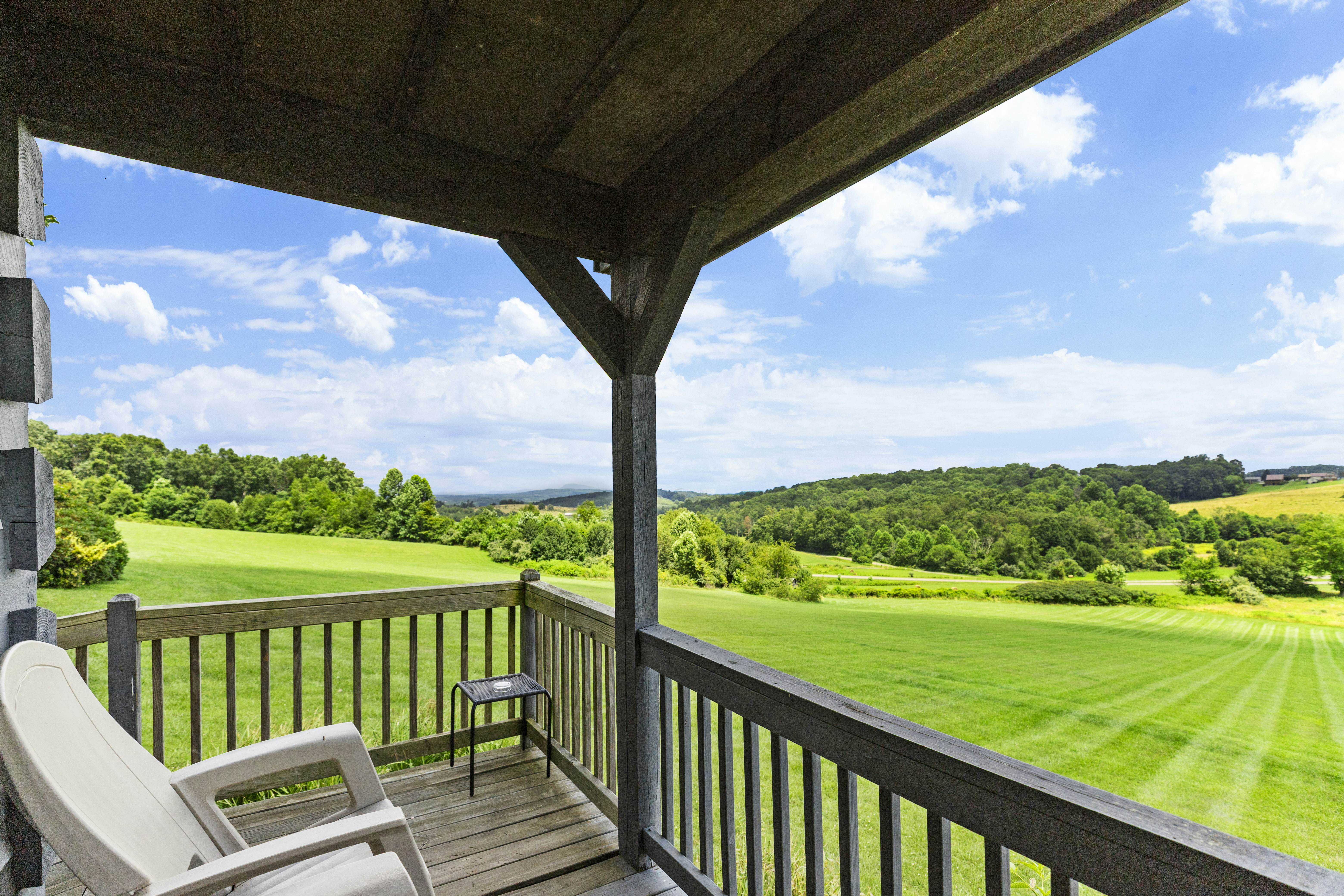Cabin 1 - Pilot Mountain Cabin