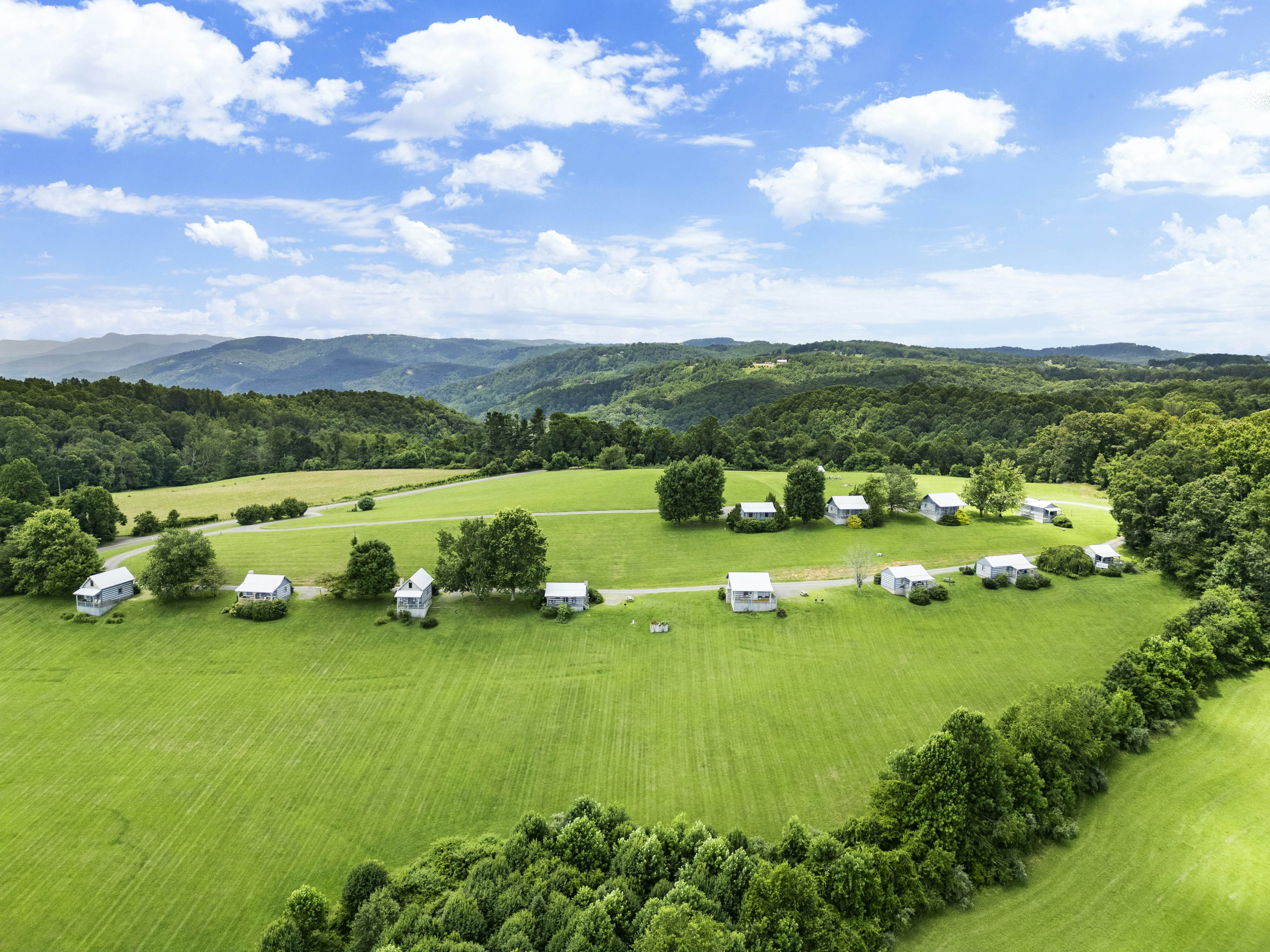Cabin 2 - Groundhog Mountain Cabin