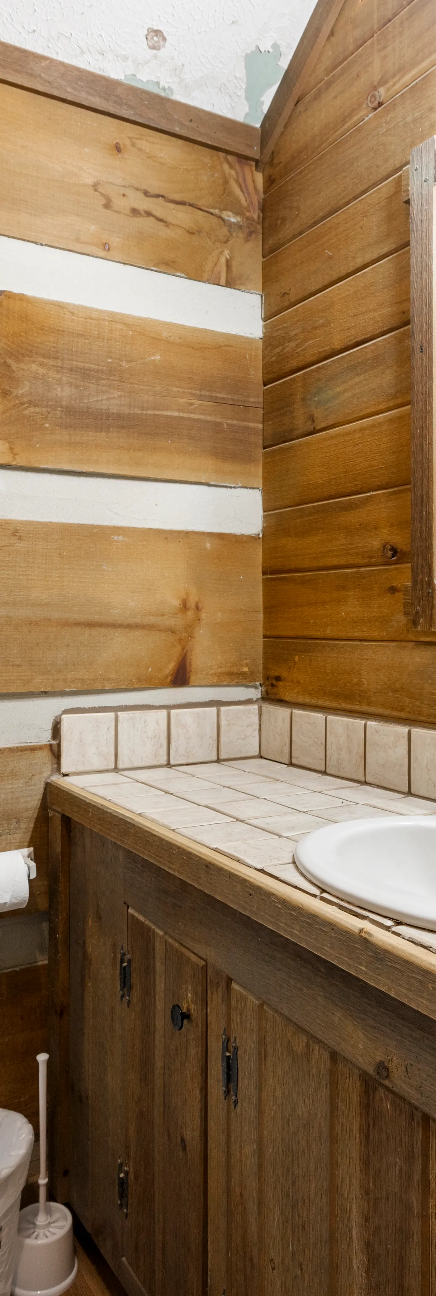 Cabin 4 - Chicken House Cabin