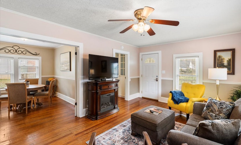 Charming Galax Retreat! Pet Friendly! Minutes from New River! Hill Haven