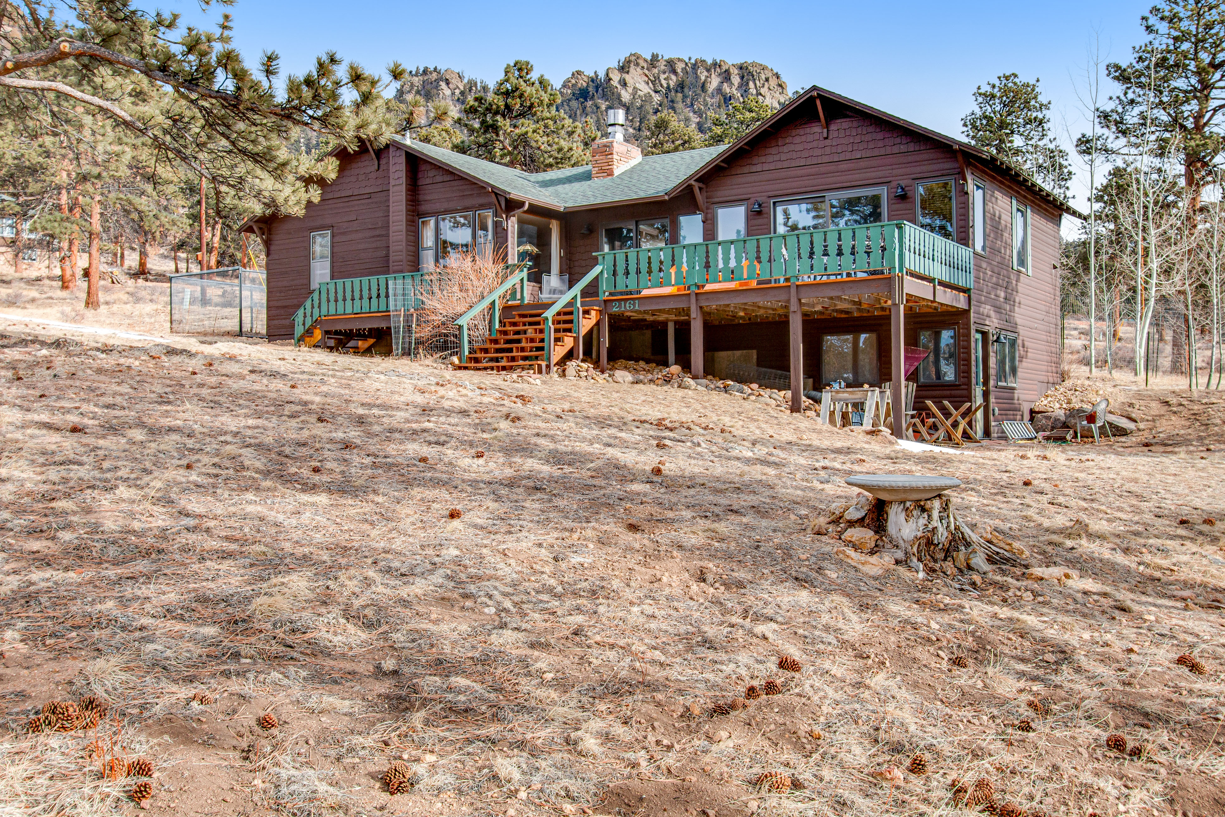 Longs Peak Lookout Cabin