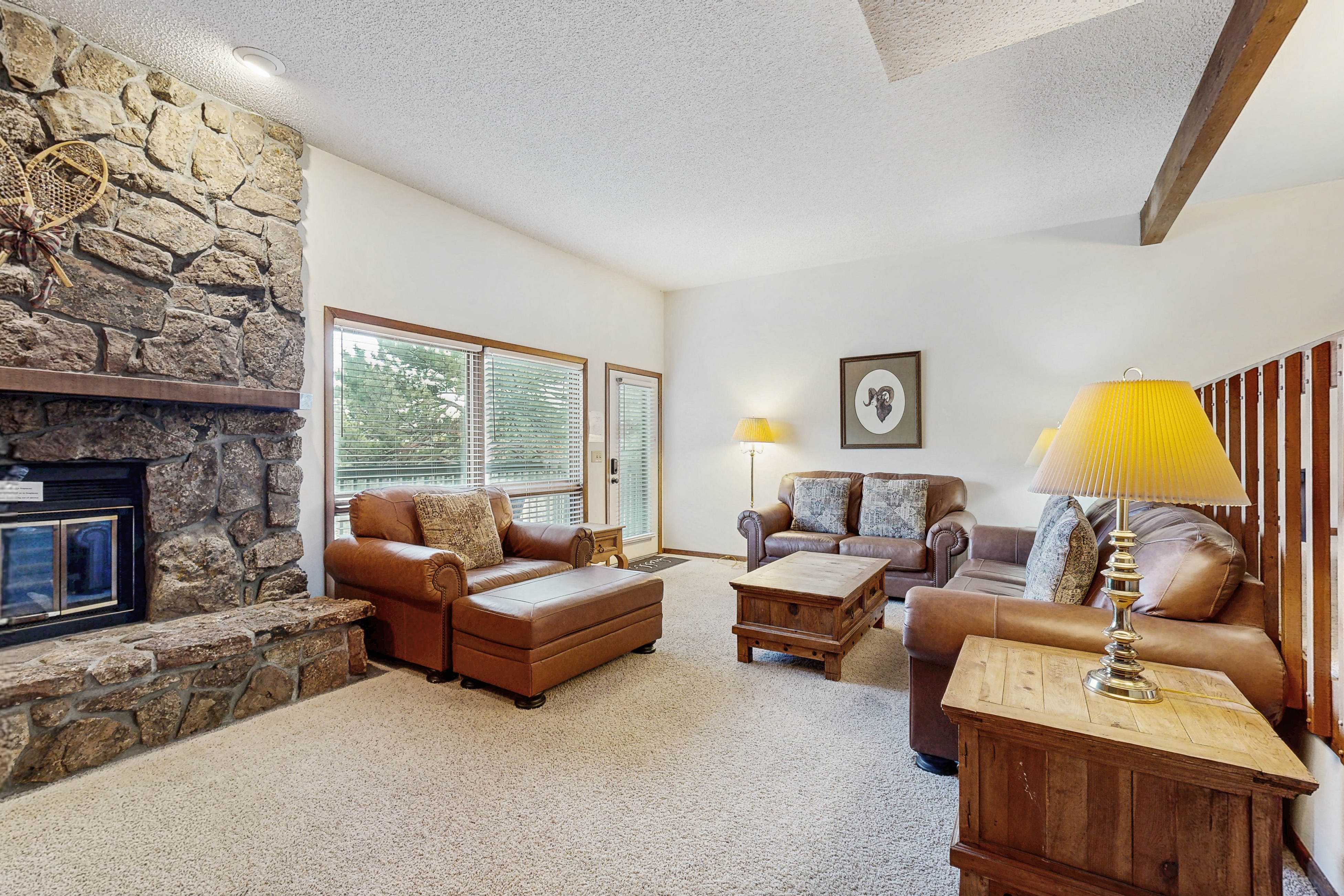 Comfortable home with breathtaking mountain views and high-speed WiFi