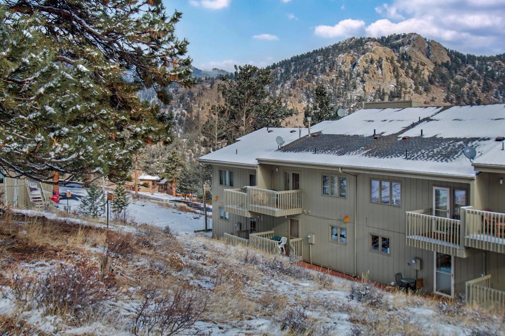 Camelot on Deer Mountain