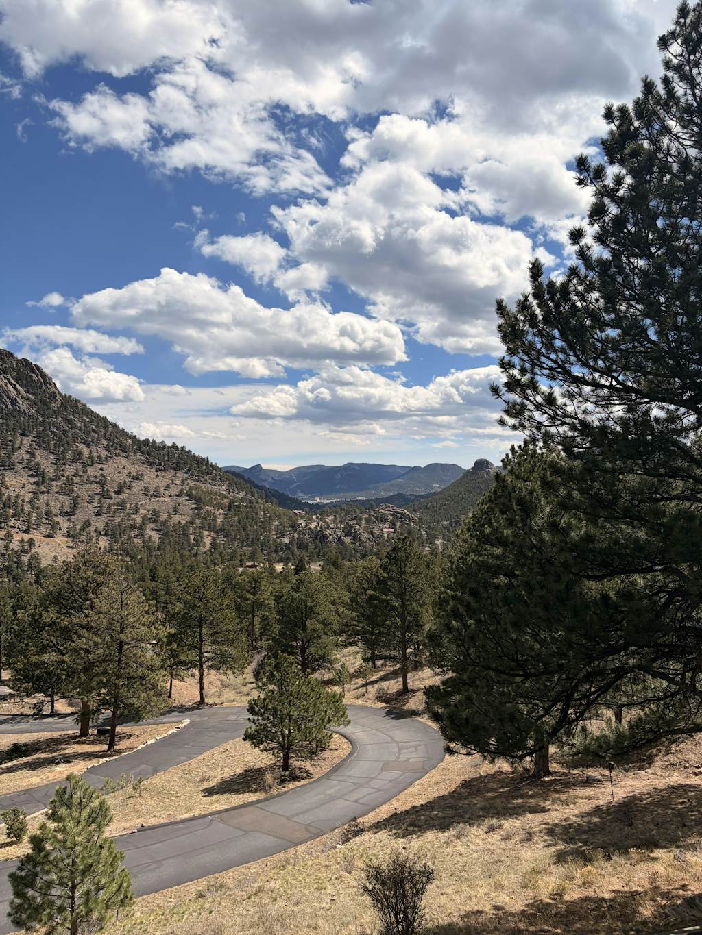 Comfortable home with breathtaking mountain views and high-speed WiFi