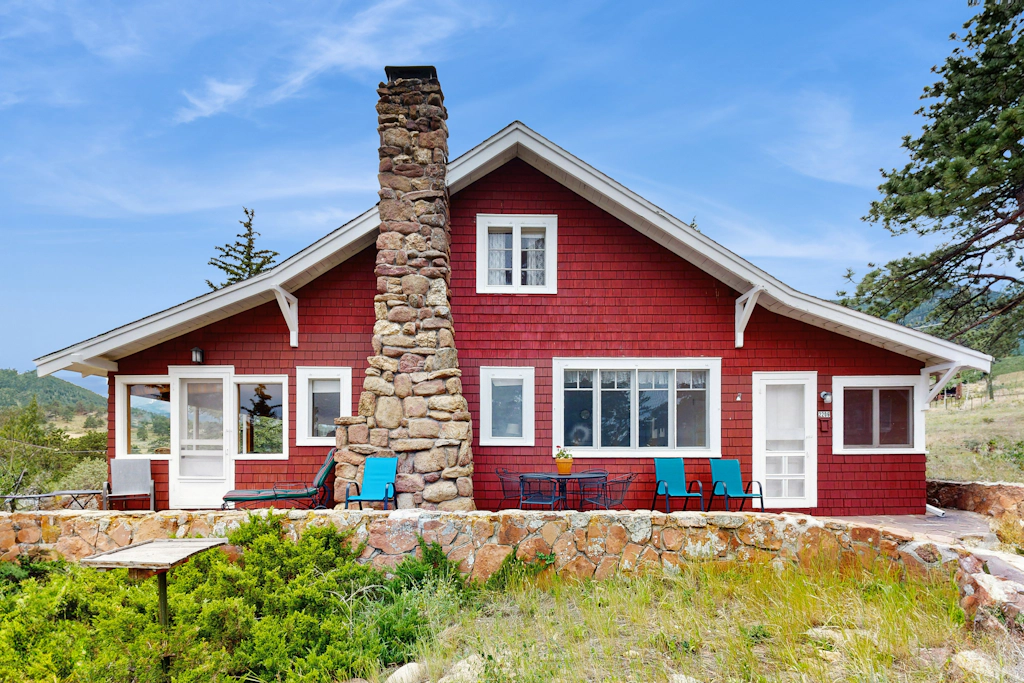 Longs Peak Cabin