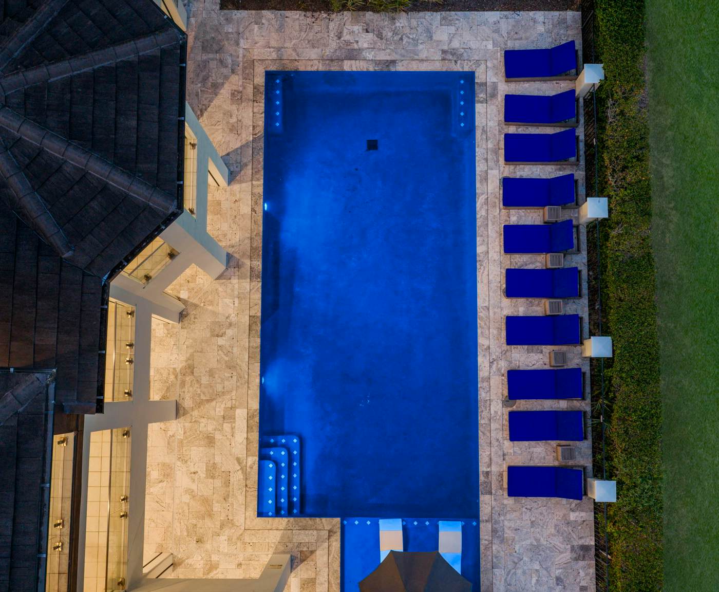 W313E - The Epic Portal Mansion