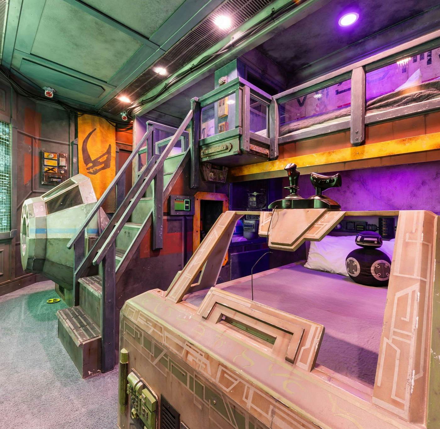 W313E - The Epic Portal Mansion