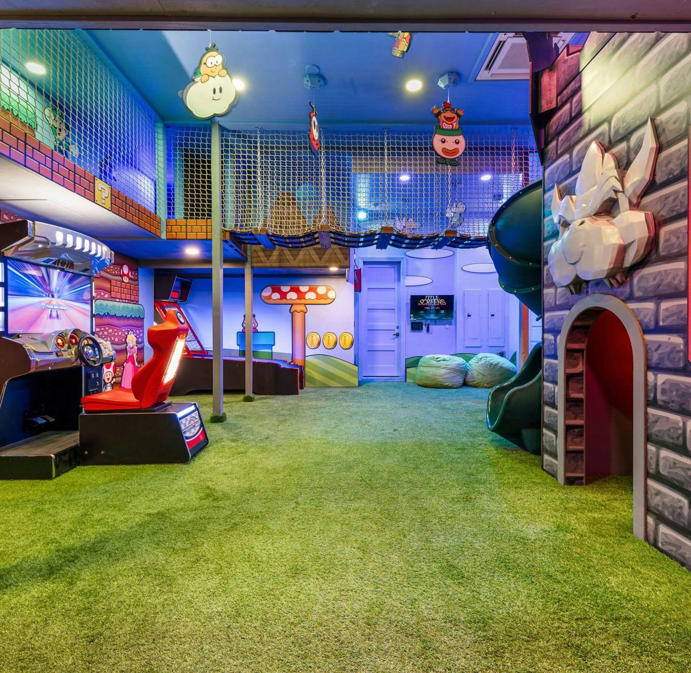 W313E - The Epic Portal Mansion