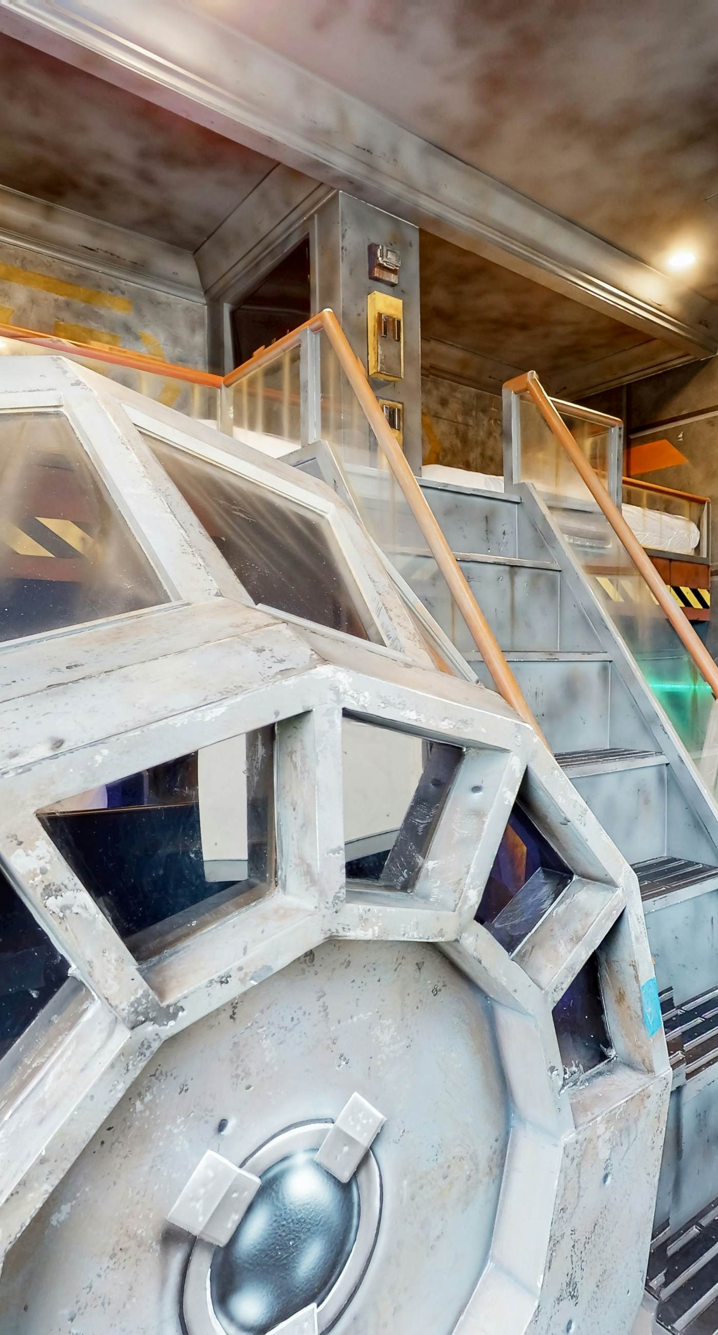 W313E - The Epic Portal Mansion