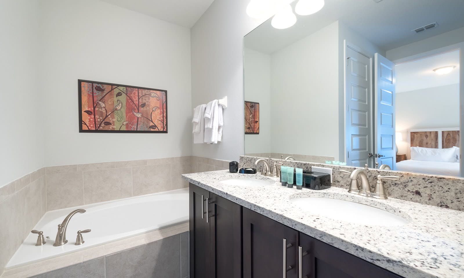 EC057 - The Custom Chateau - FRM2