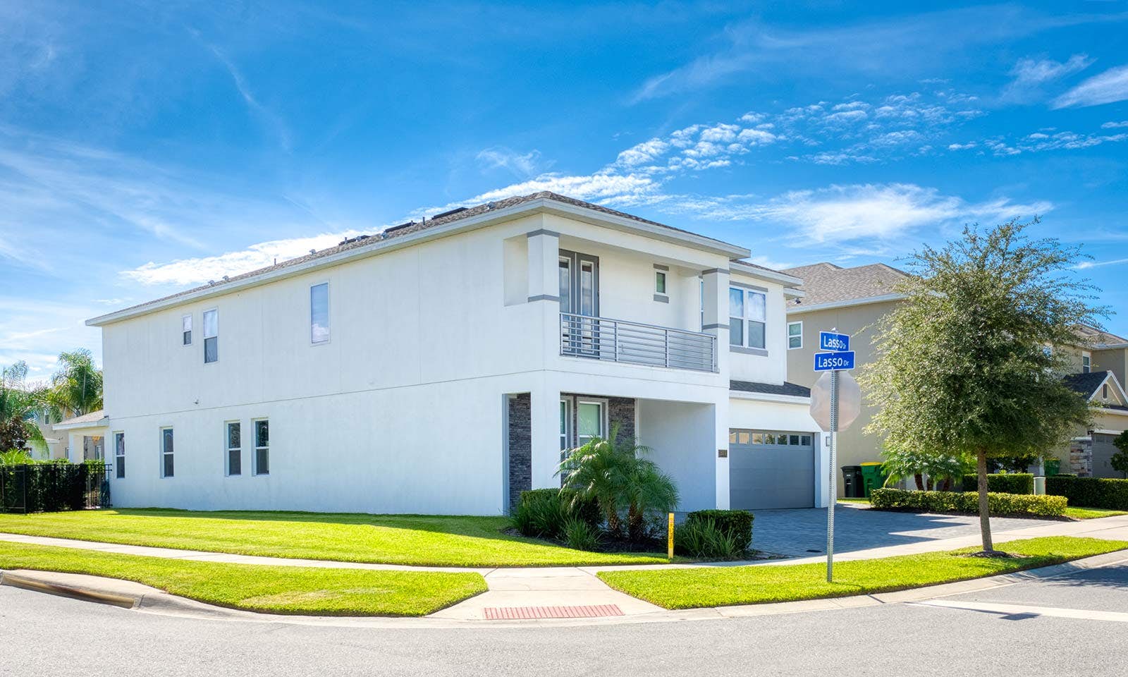 EC057 - The Custom Chateau - FRM2