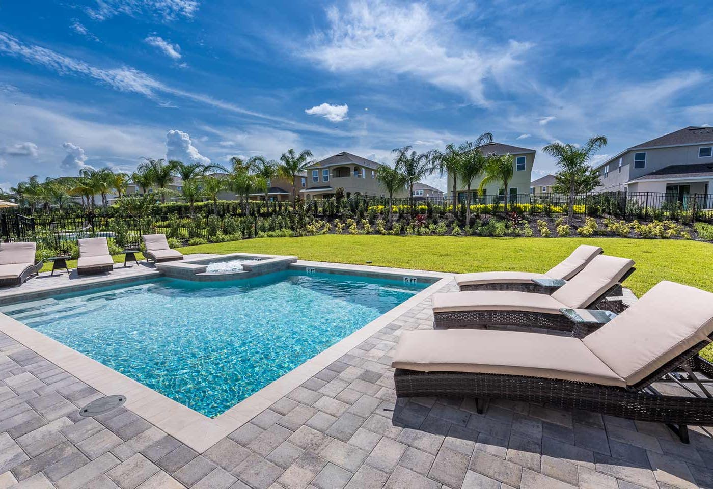 EC156 - The Stylish Sensation - KNG