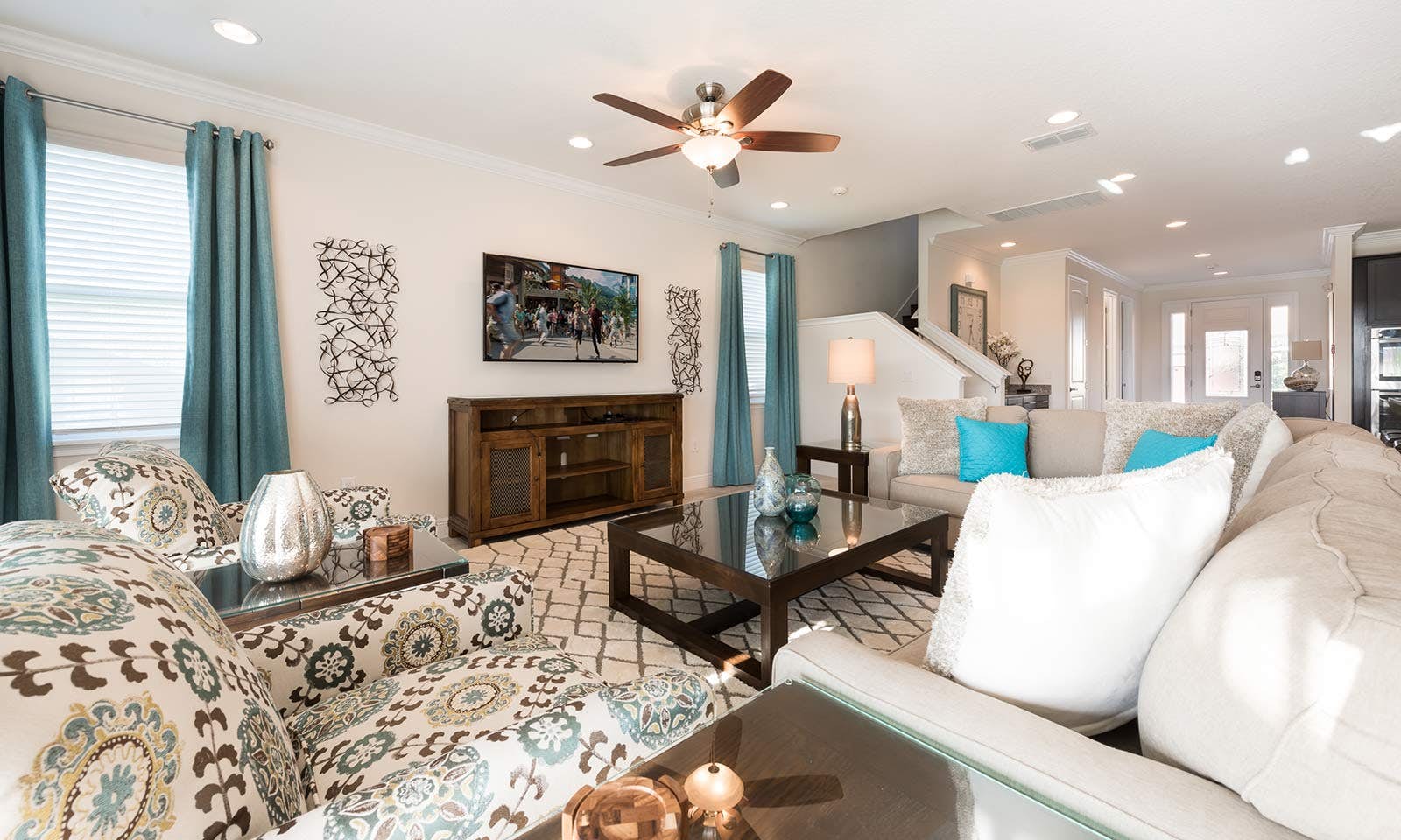 EC158 - The Tiki-Themed Villa - BIL