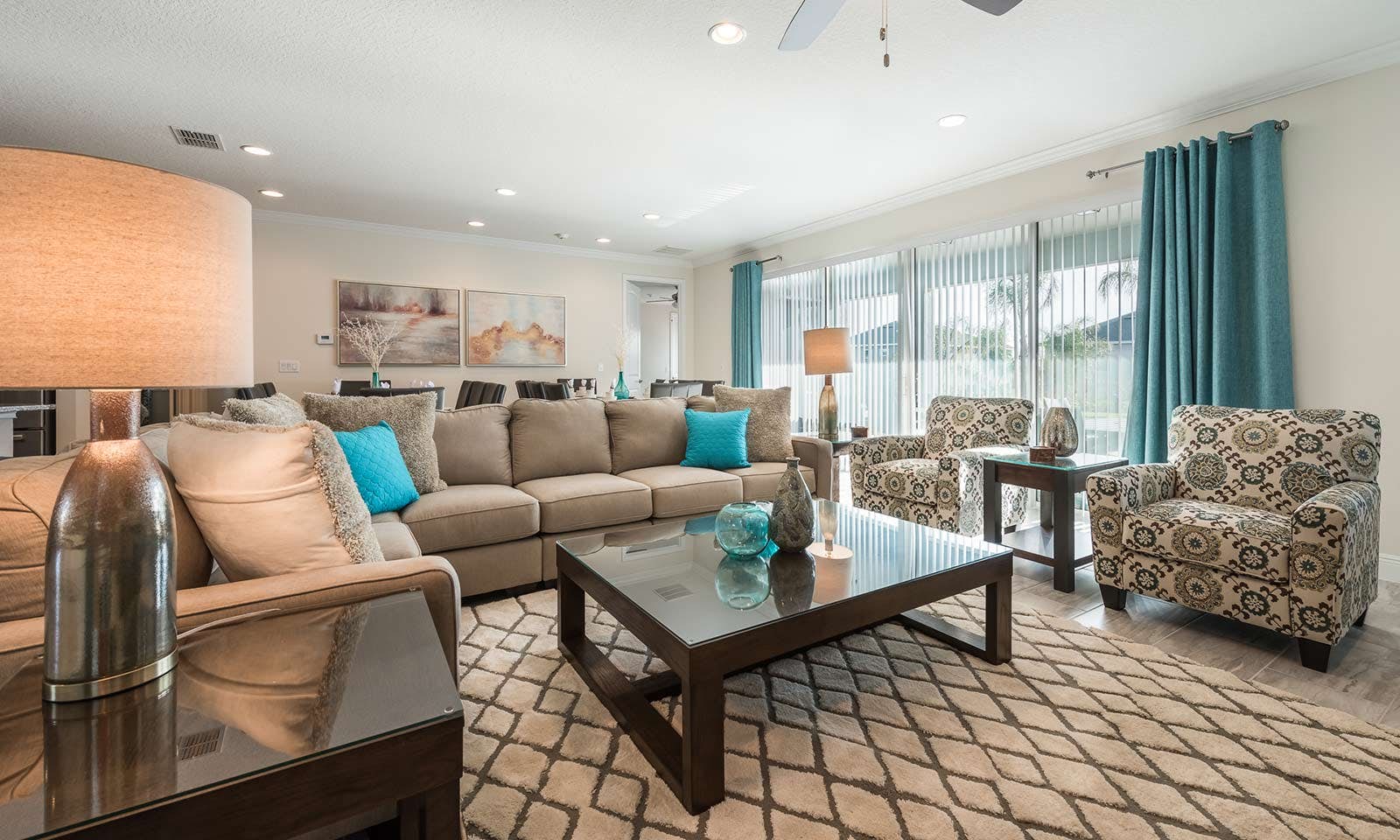 EC158 - The Tiki-Themed Villa - BIL