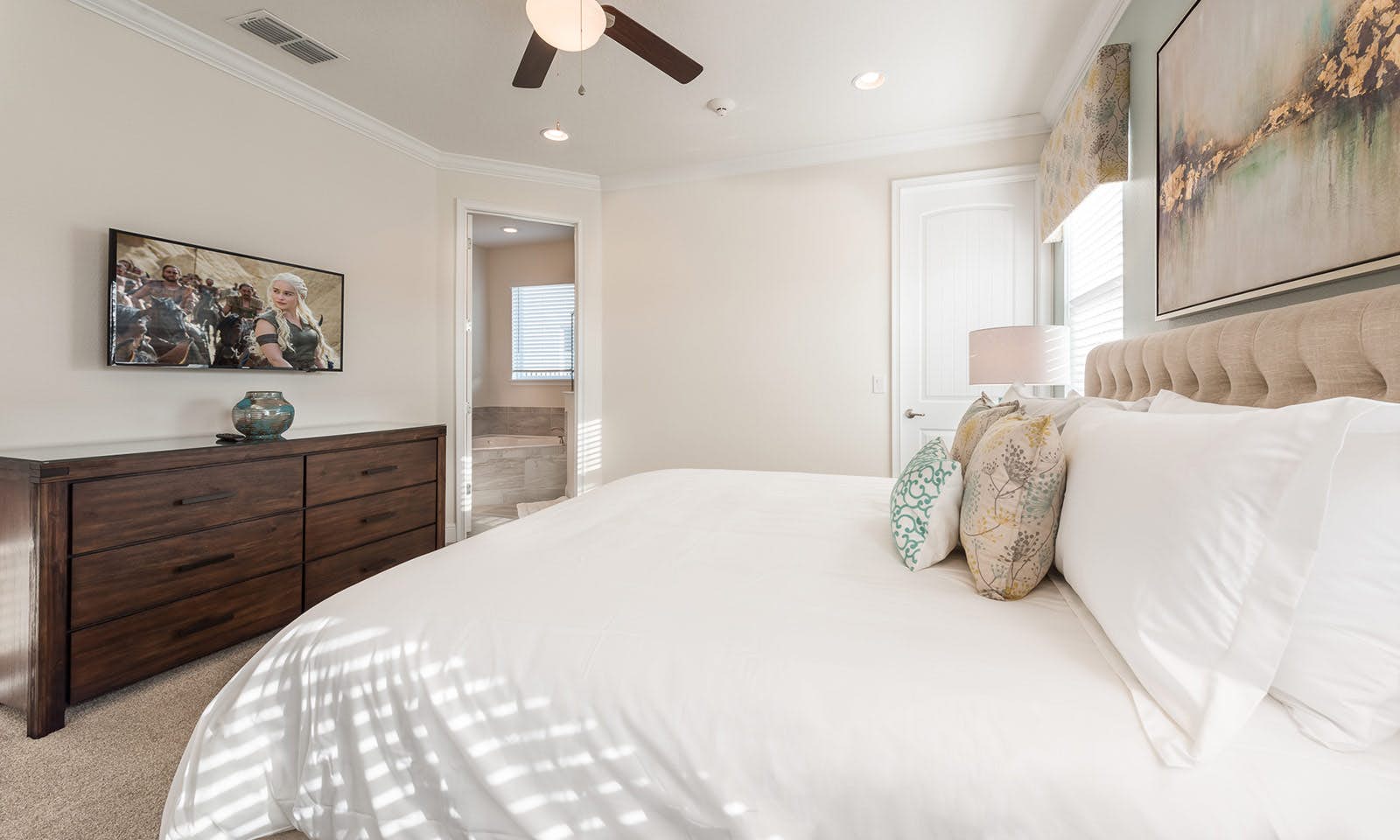 EC158 - The Tiki-Themed Villa - BIL