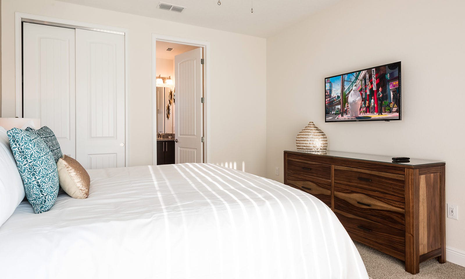 EC158 - The Tiki-Themed Villa - BIL