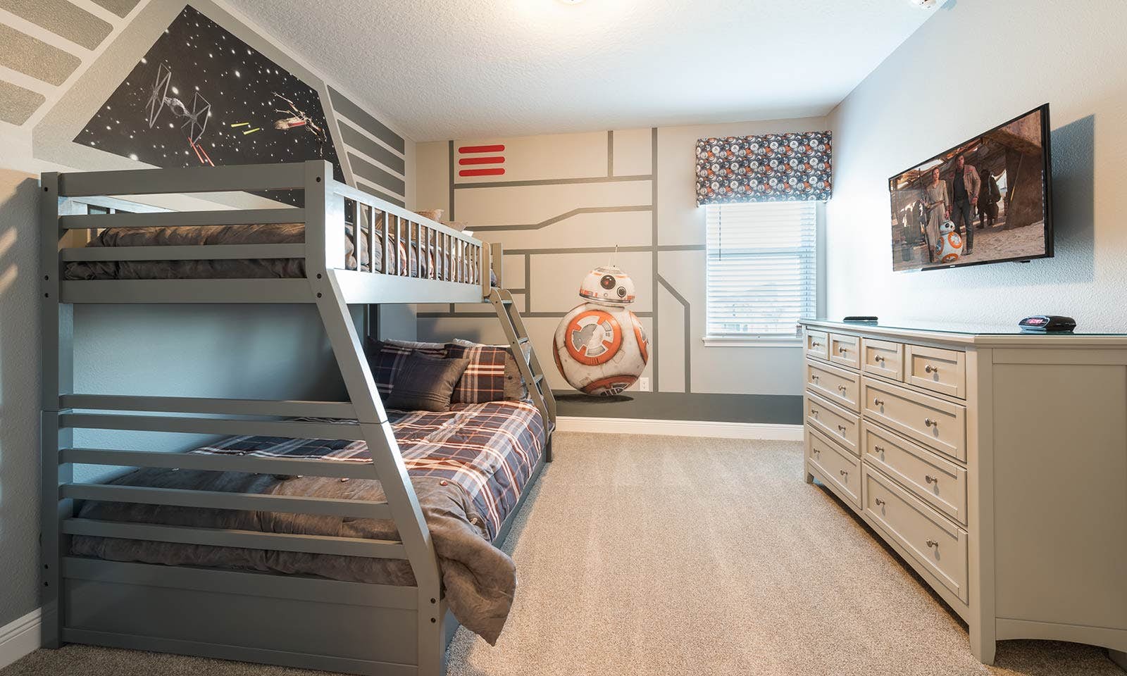 EC158 - The Tiki-Themed Villa - BIL