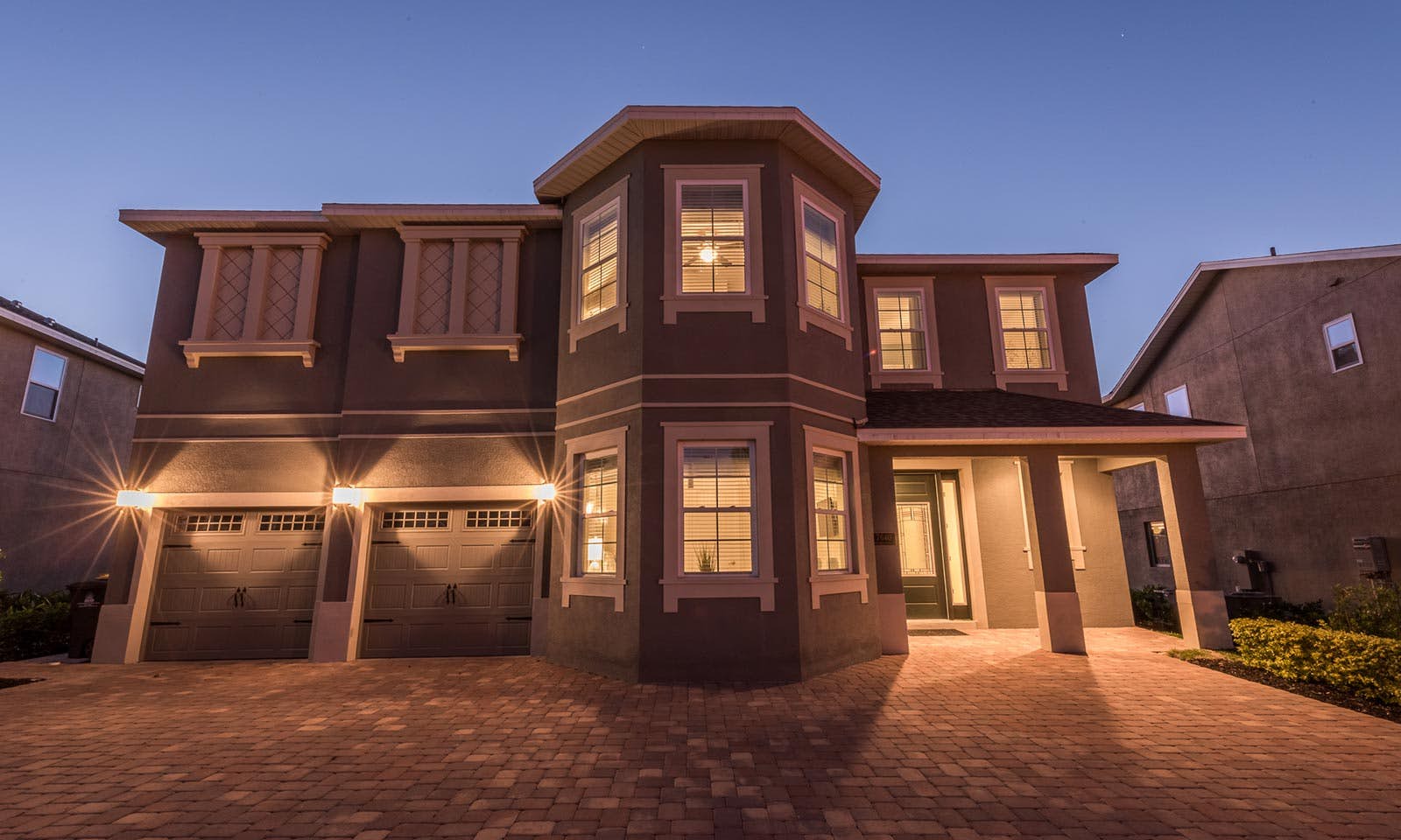 EC158 - The Tiki-Themed Villa - BIL