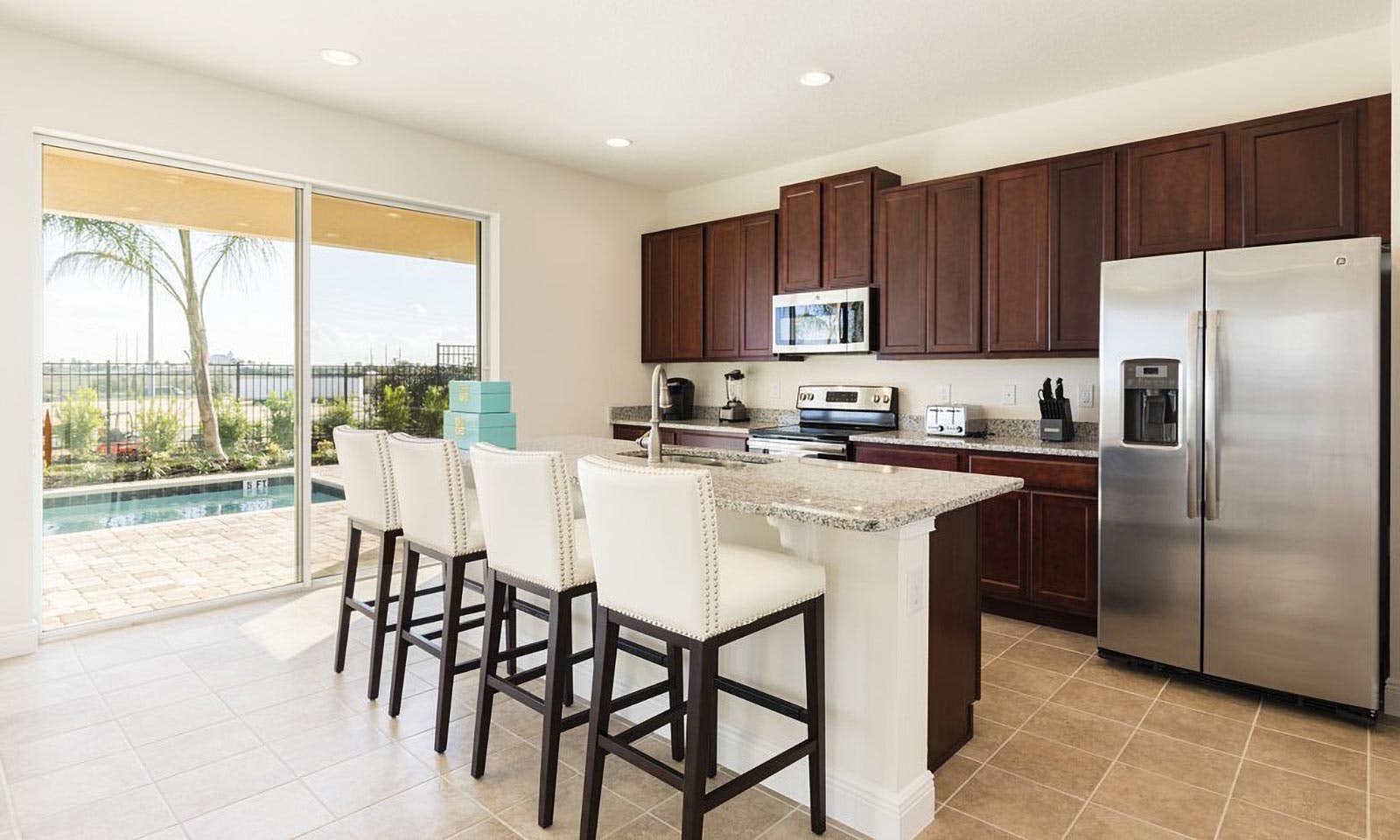 EC165 - The Playful Villa - WEL