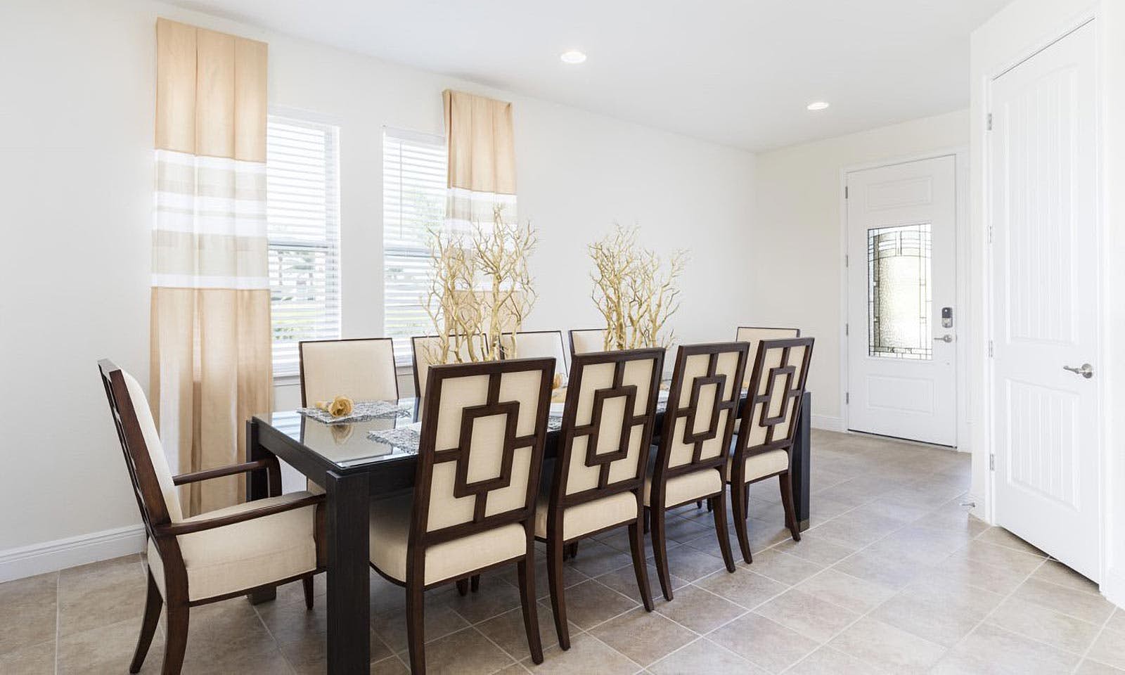 EC165 - The Playful Villa - WEL