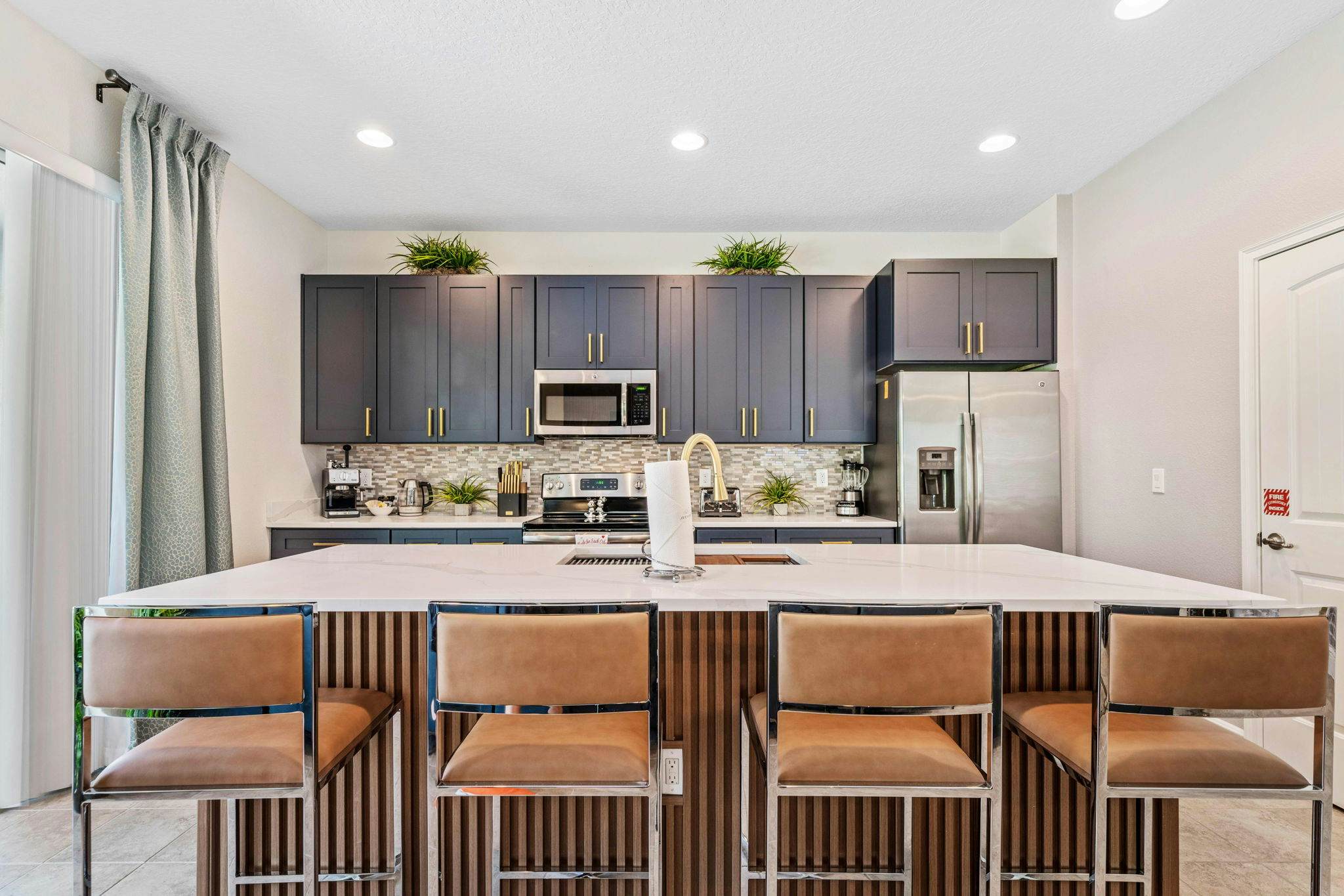 EC192 - The Modern Magical Villa - WEL