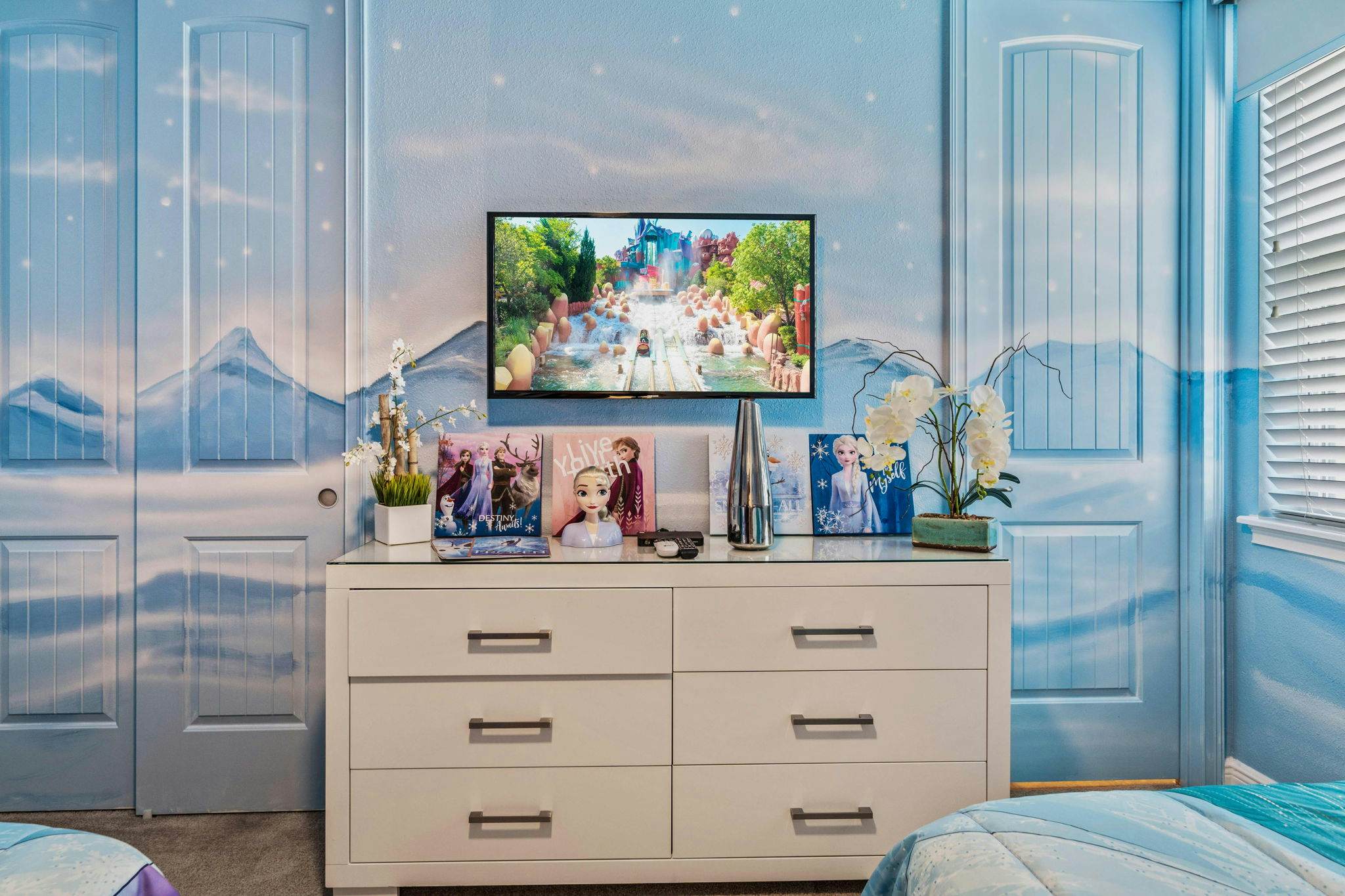 EC192 - The Modern Magical Villa - WEL