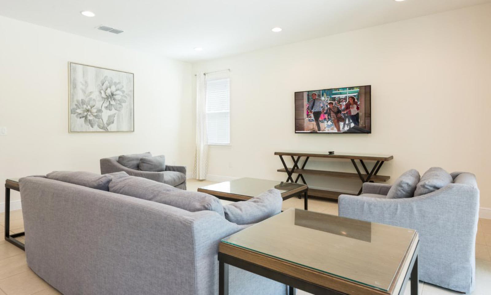 EC216 - Onboarding - The Bright, Sprightly Villa - WEL