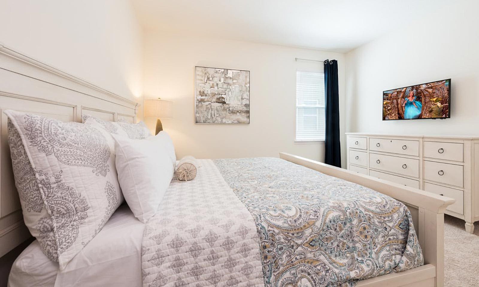 EC216 - Onboarding - The Bright, Sprightly Villa - WEL