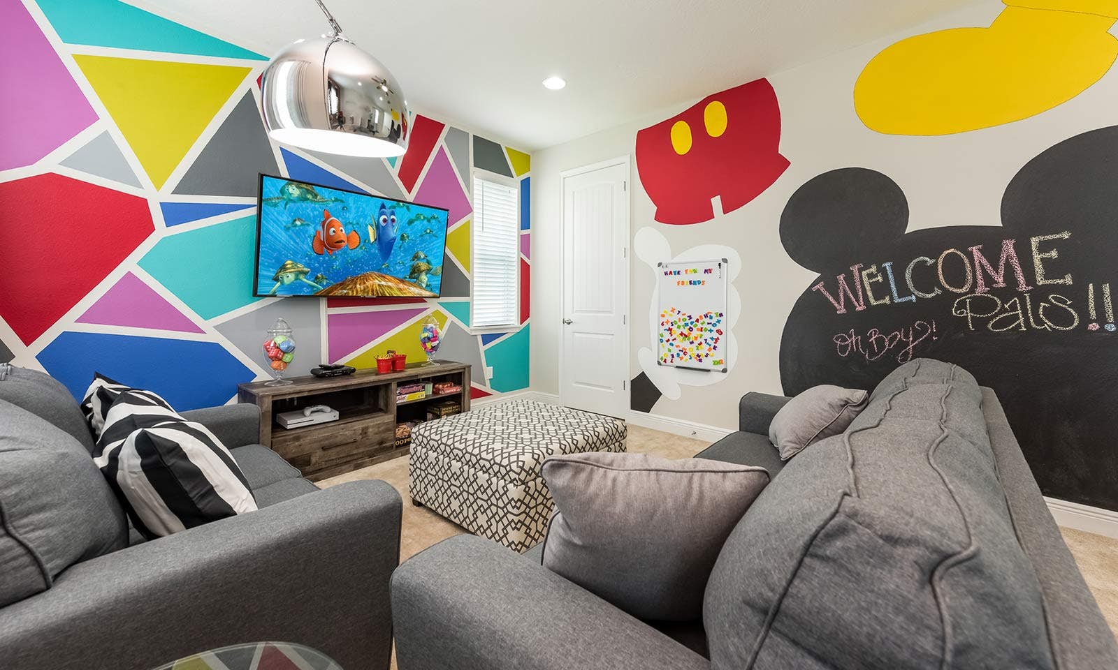 EC256 - The Colorful Bright Chateau - STCRX1