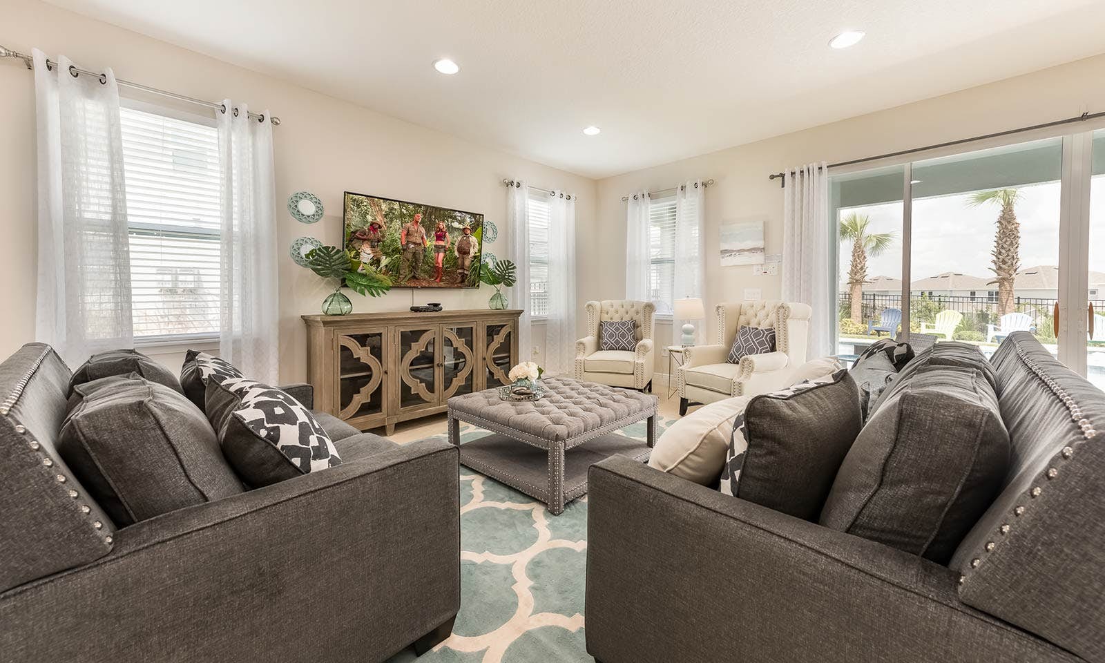 EC256 - The Colorful Bright Chateau - STCRX1