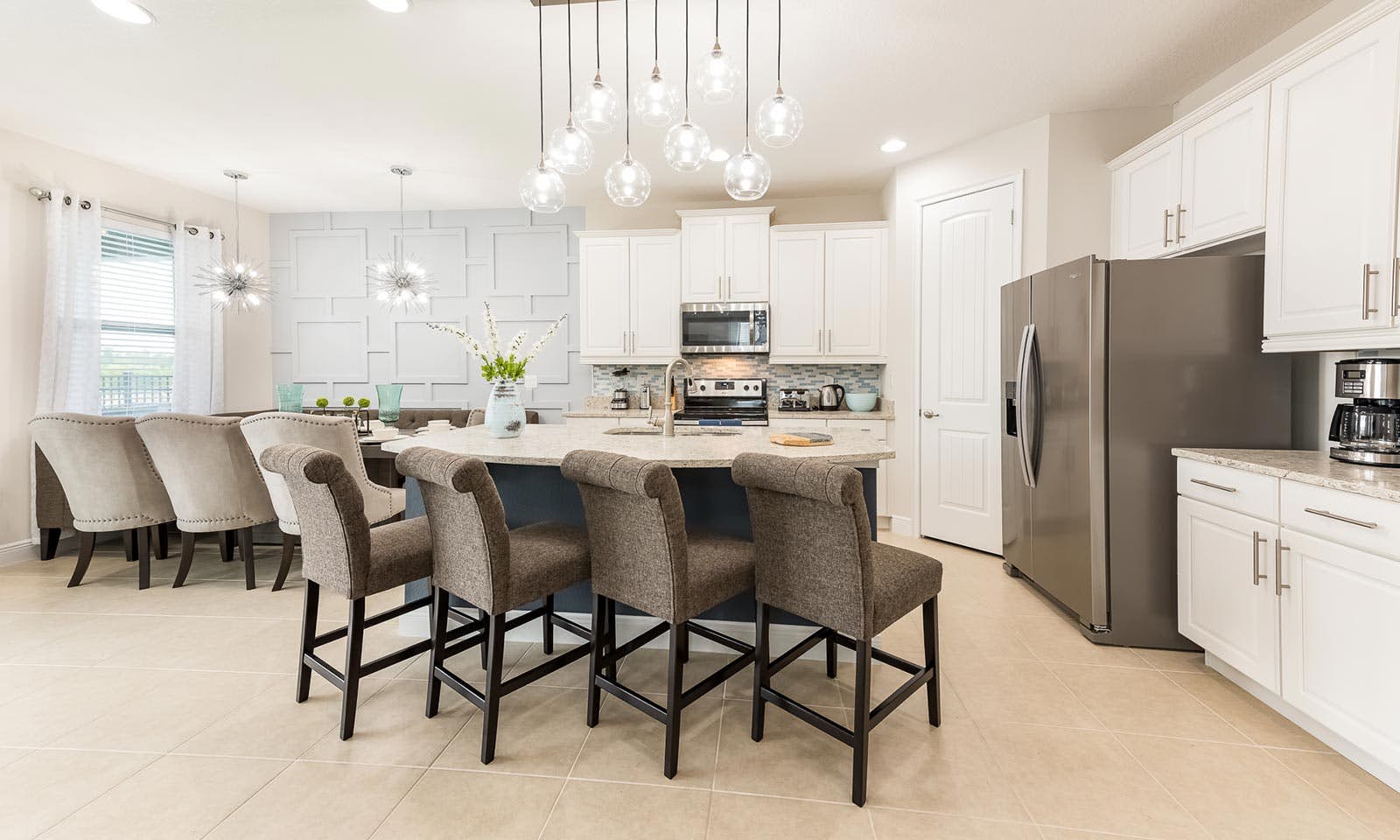 EC256 - The Colorful Bright Chateau - STCRX1