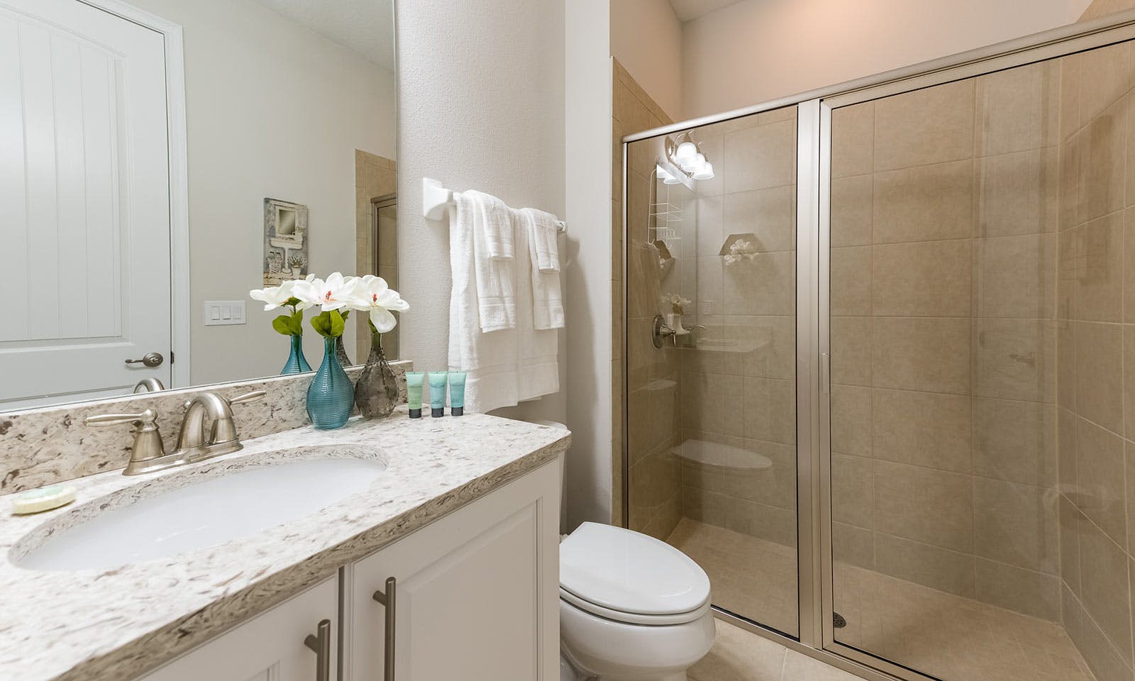 EC256 - The Colorful Bright Chateau - STCRX1