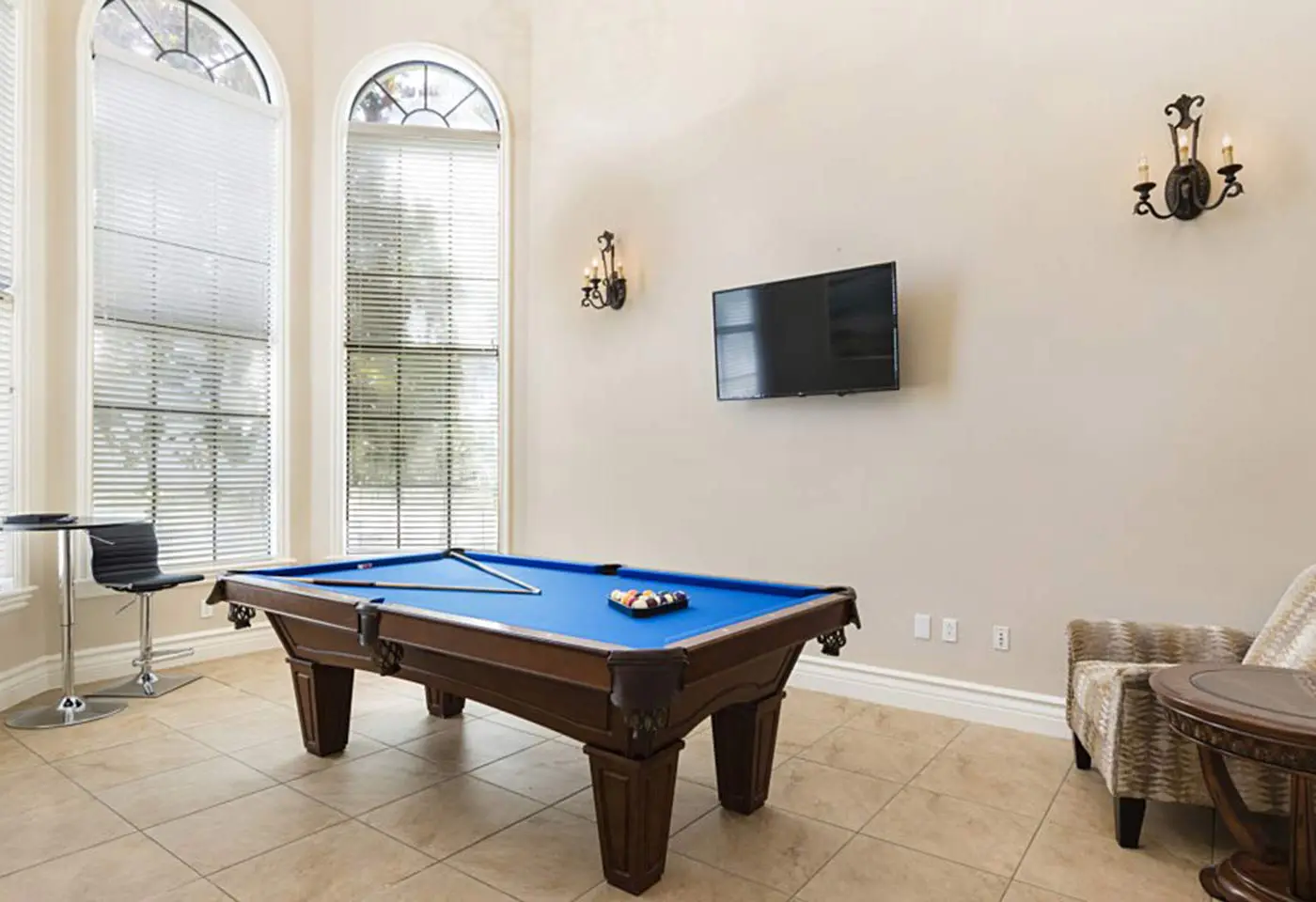 W146 - The Winsome Estate