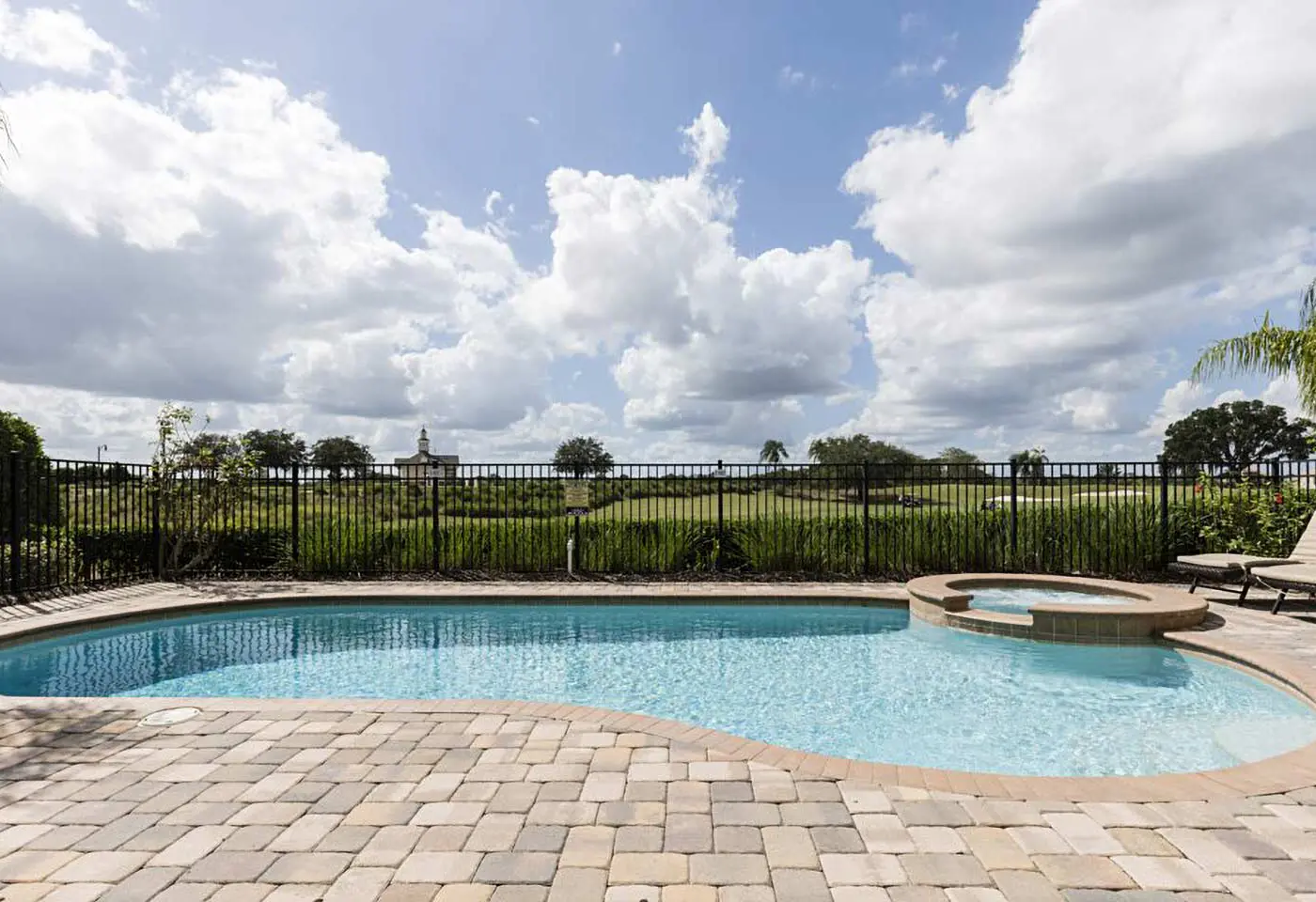 W146 - The Winsome Estate