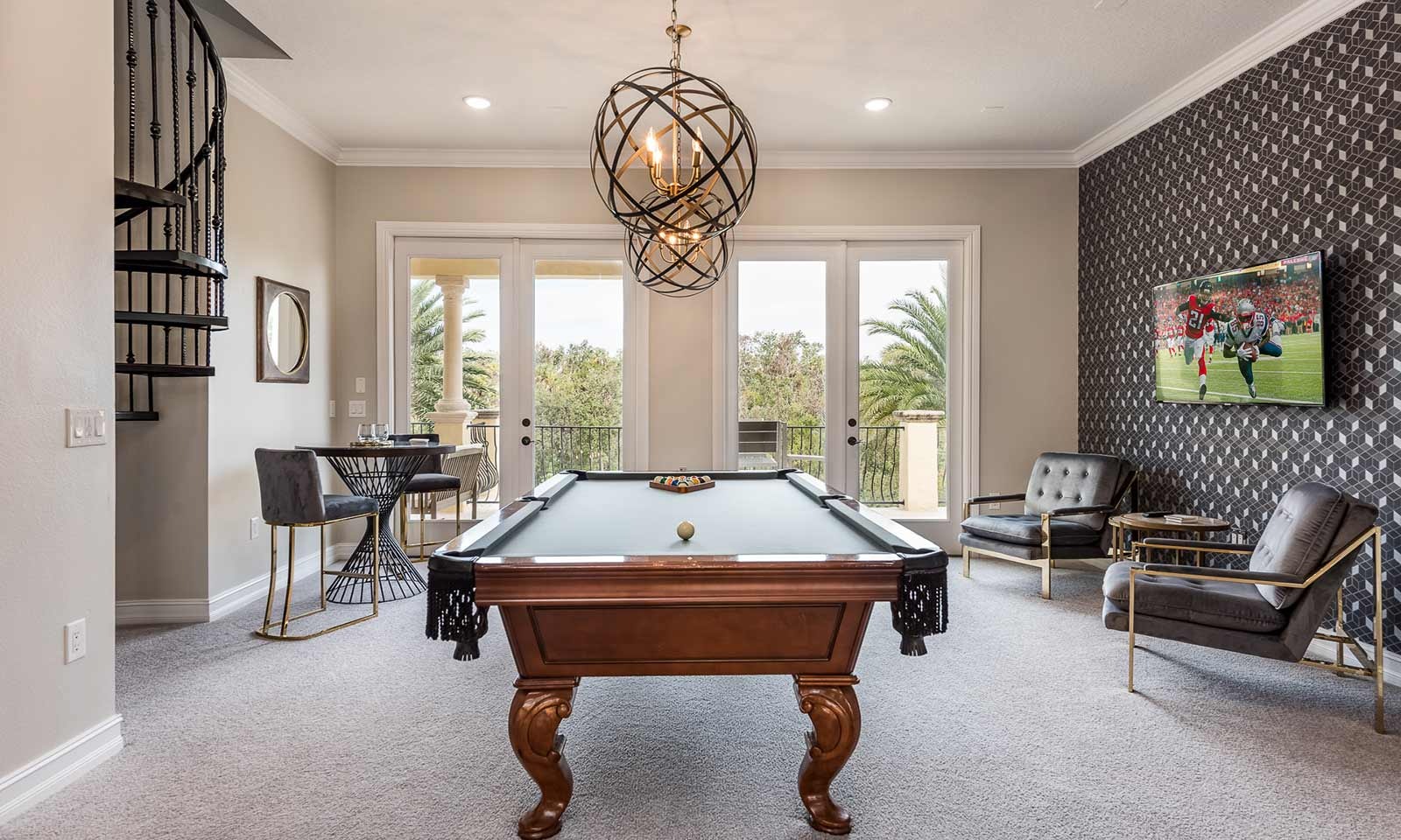 W152 - The Elegant Estate