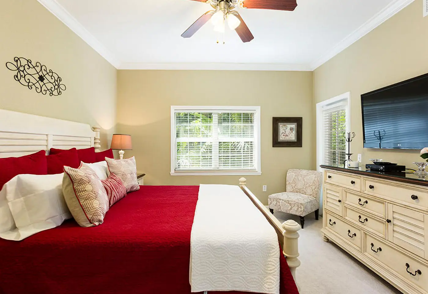 W244 - The Classical Condo